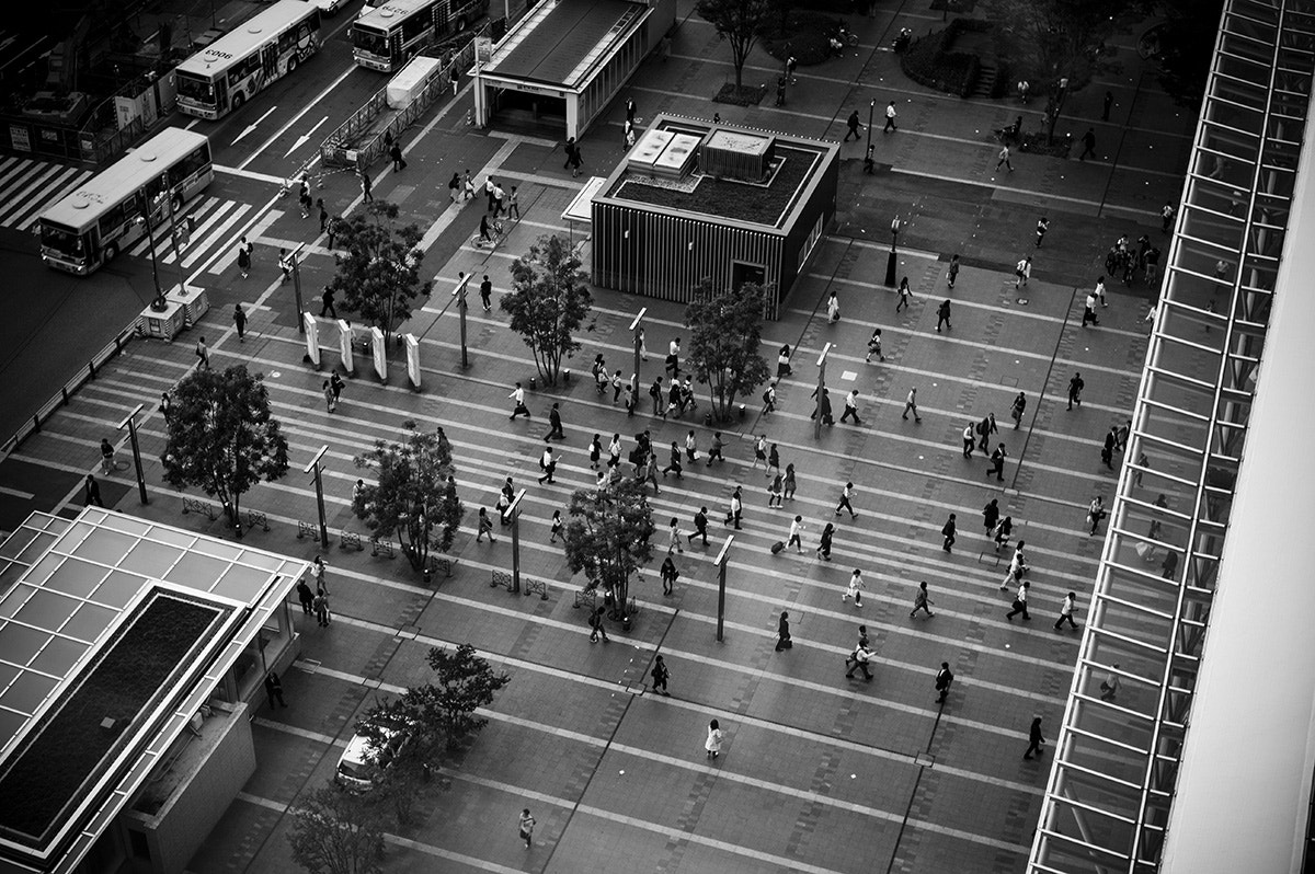 Leica M9 + Summilux-M 50mm f/1.4 (II) sample photo. Hakata station photography