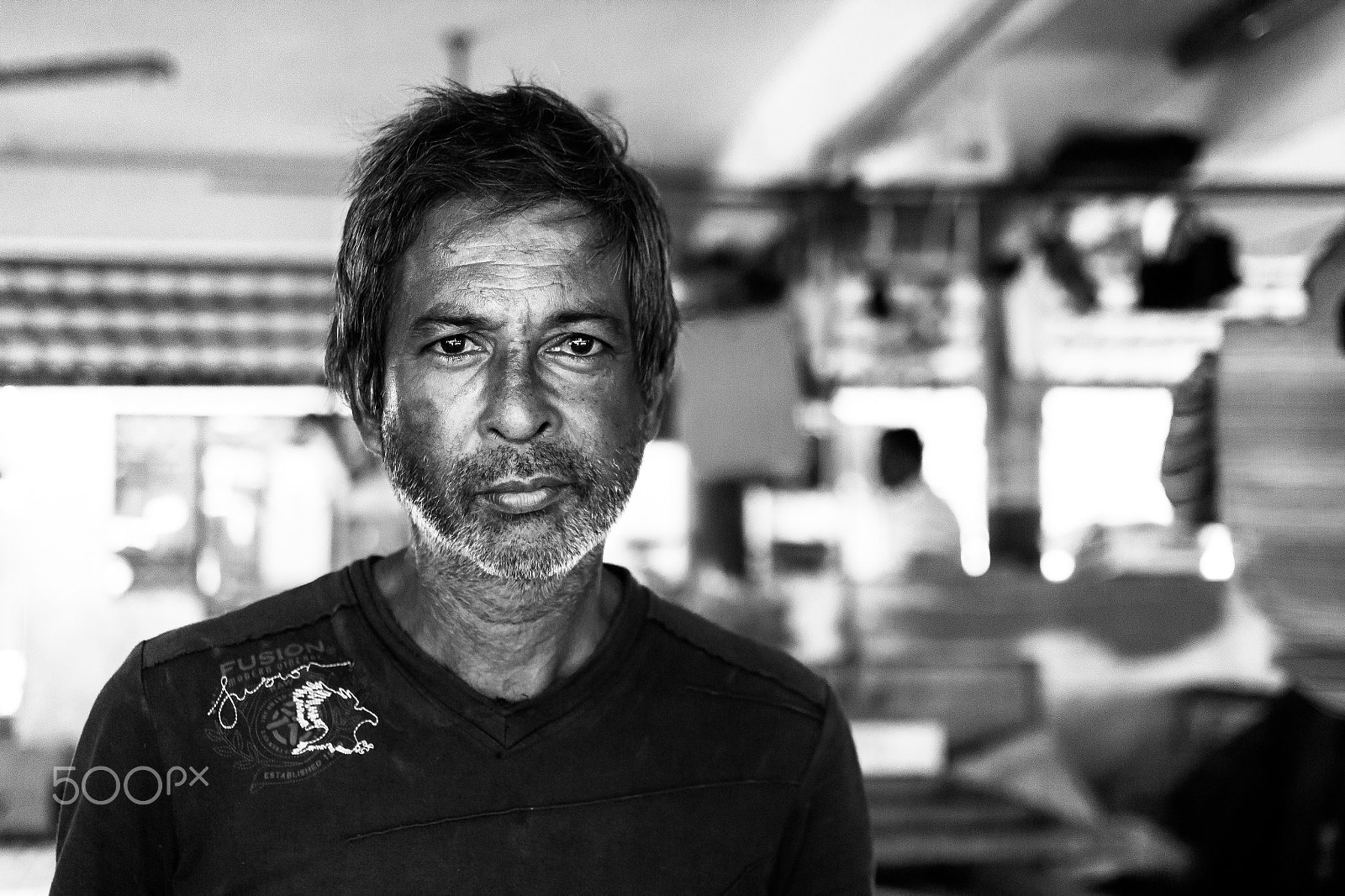Canon EOS 600D (Rebel EOS T3i / EOS Kiss X5) + Canon EF 35mm F2 sample photo. The vegetable seller photography