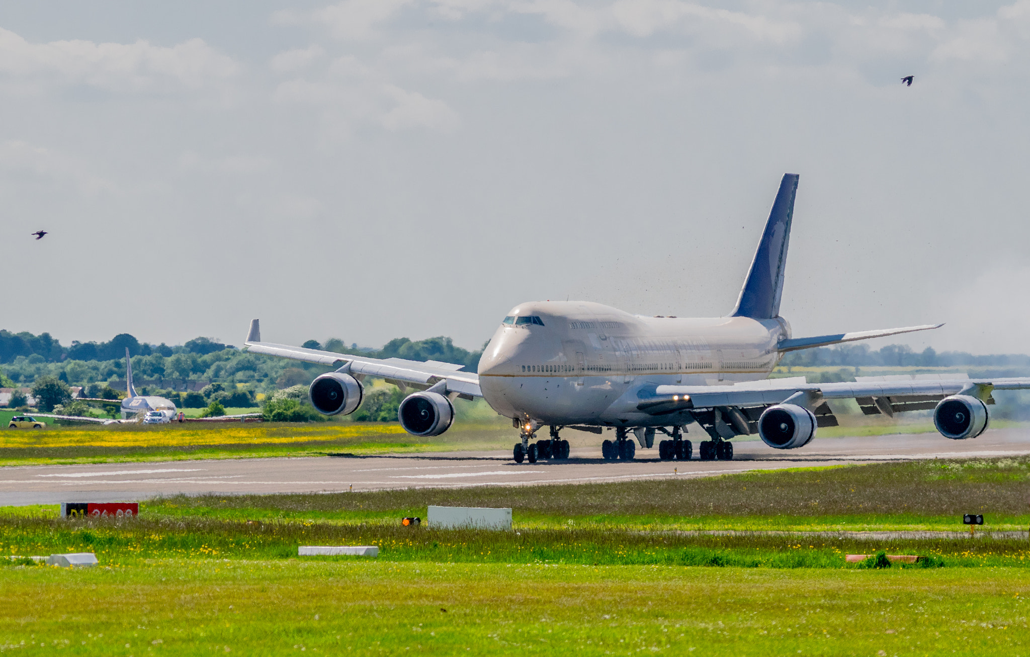 Sigma 150-500mm F5-6.3 DG OS HSM sample photo. Umarked 747 test flight photography