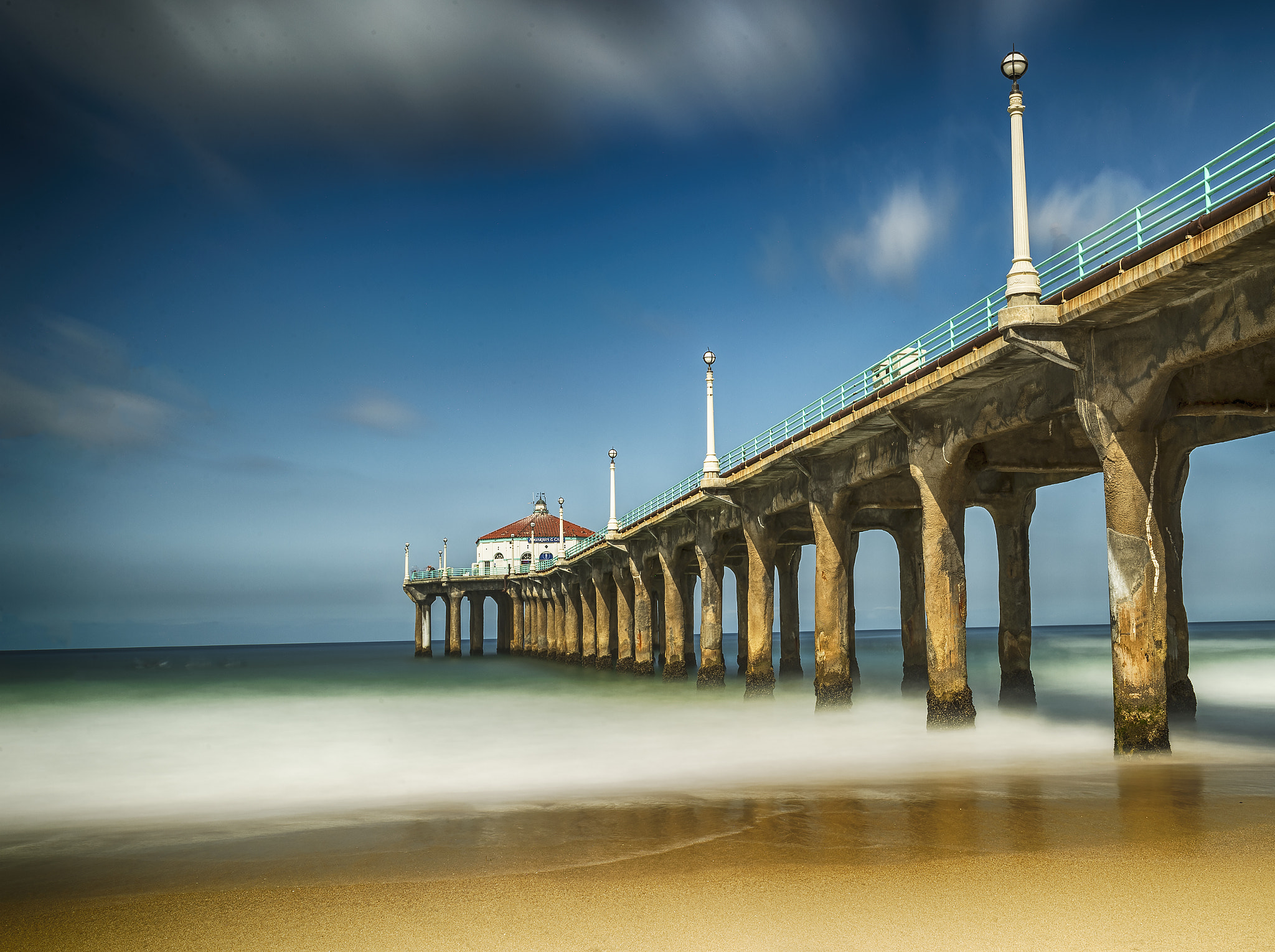 Nikon Df + Nikon AF-S Nikkor 35mm F1.8G ED sample photo. The pier photography