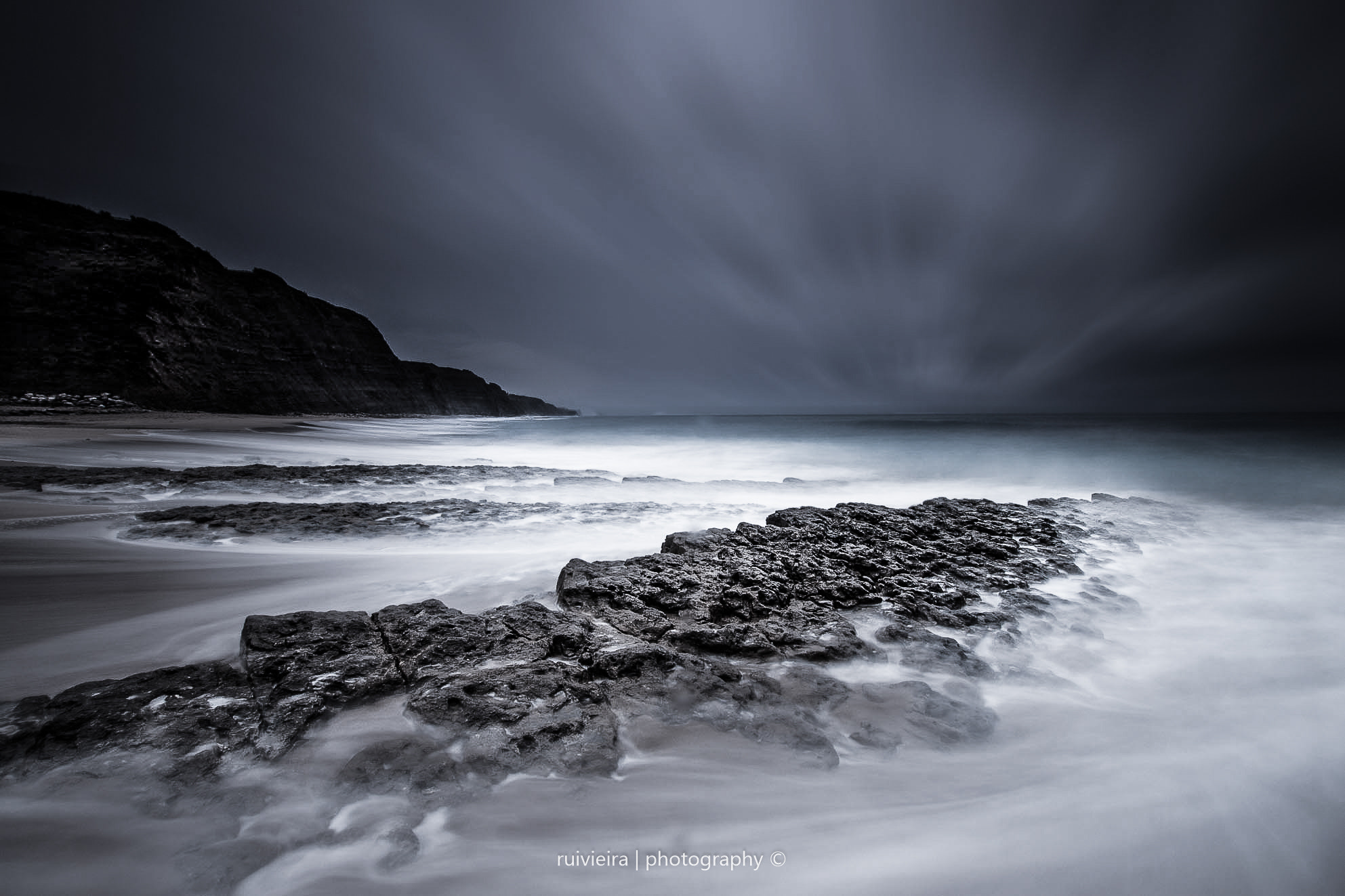 Sigma 10-20mm F3.5 EX DC HSM sample photo. Straight to the storm photography