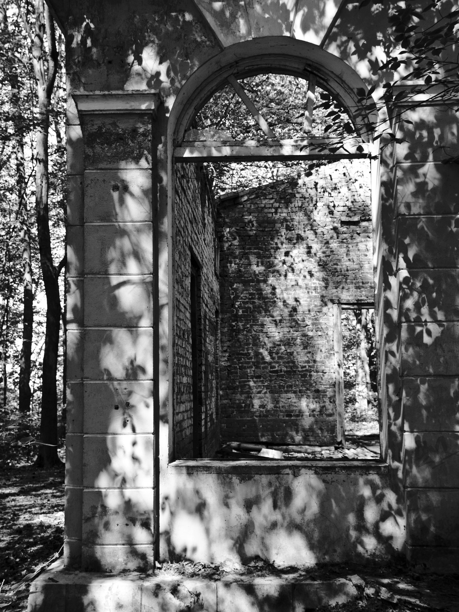 Olympus E-520 (EVOLT E-520) + SIGMA 18-50mm F2.8 DC sample photo. Retro countryside photography