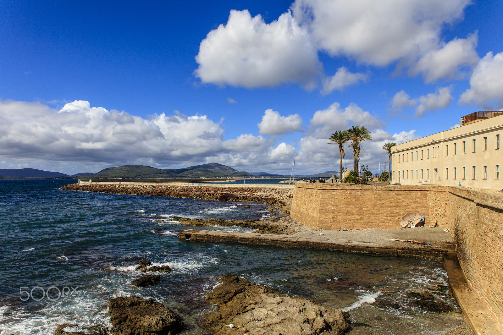 Sigma 24-70mm F2.8 EX DG Macro sample photo. Alghero center of the old city. photography