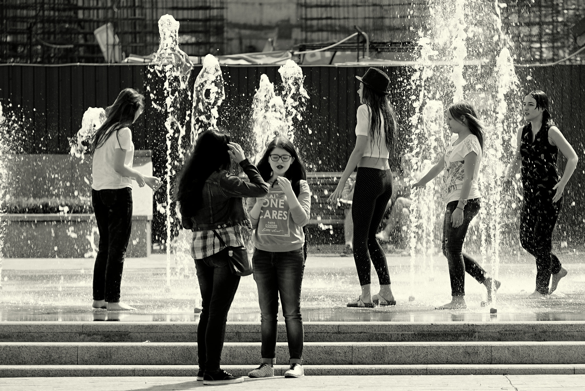 Sony a7 II + 70-200mm F2.8 sample photo. Fountain games photography