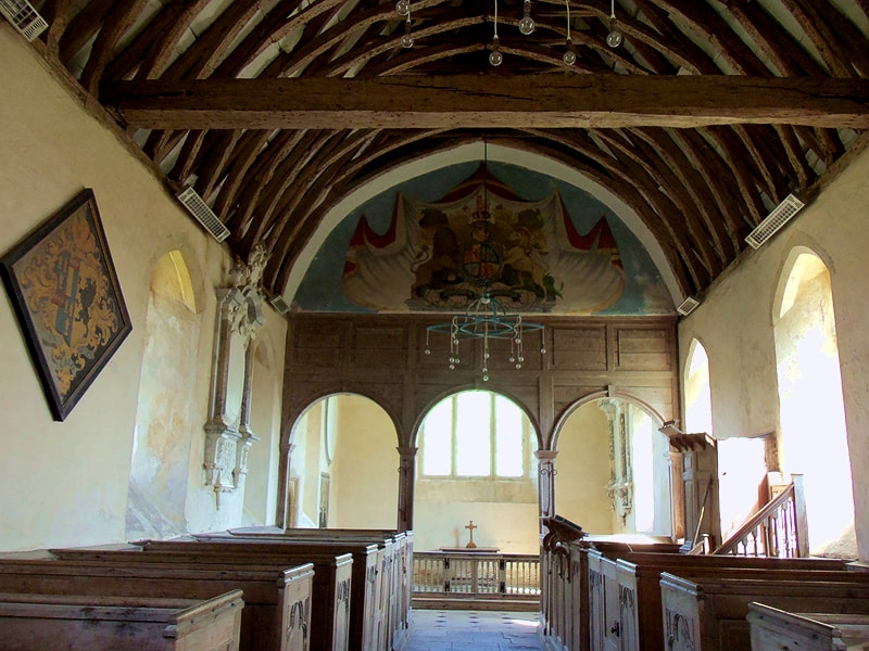 Kodak EASYSHARE M580 DIGITAL CAMERA sample photo. Ancient church nave & chancel. photography