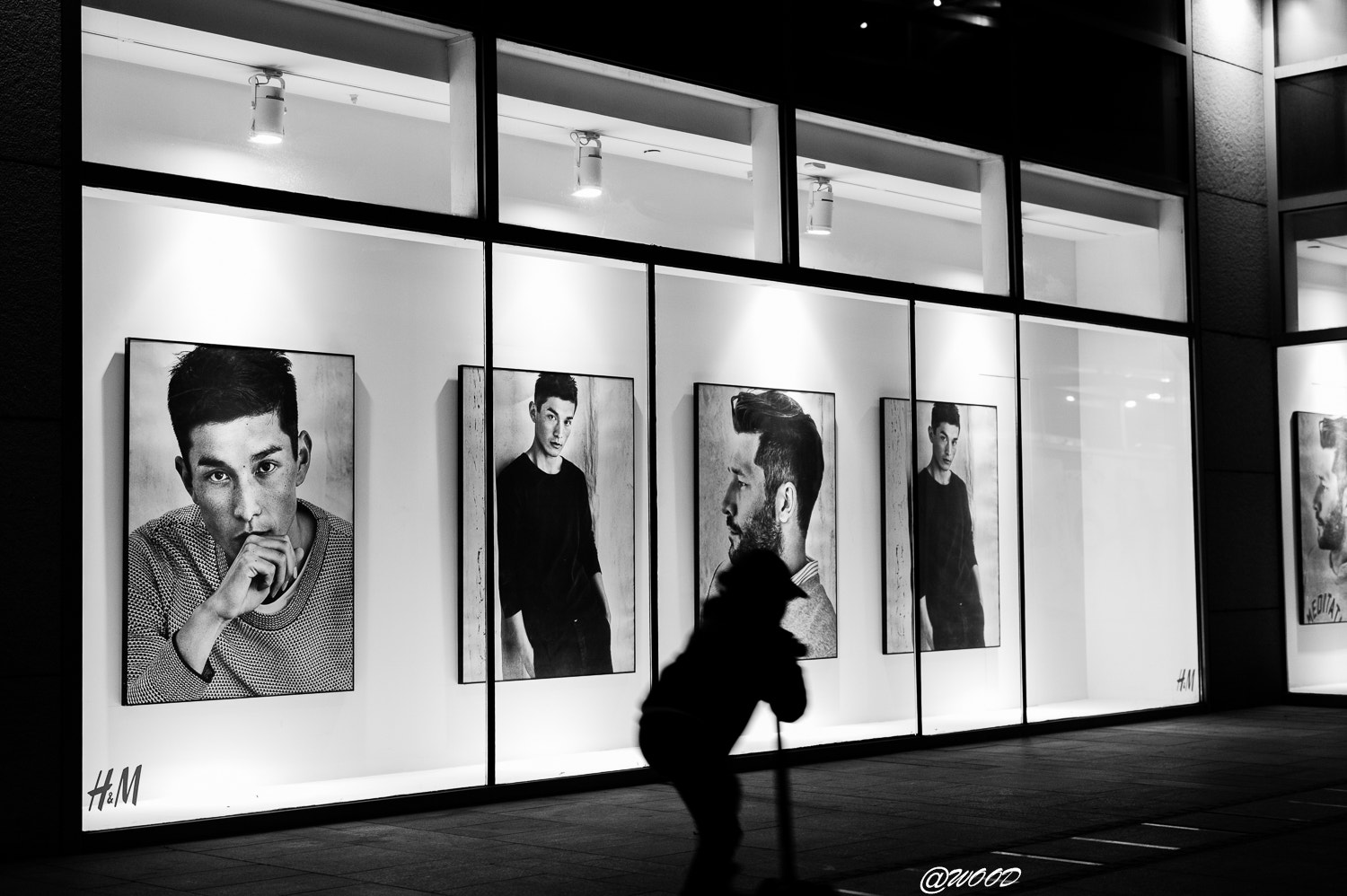 Leica M-Monochrom sample photo. Run photography