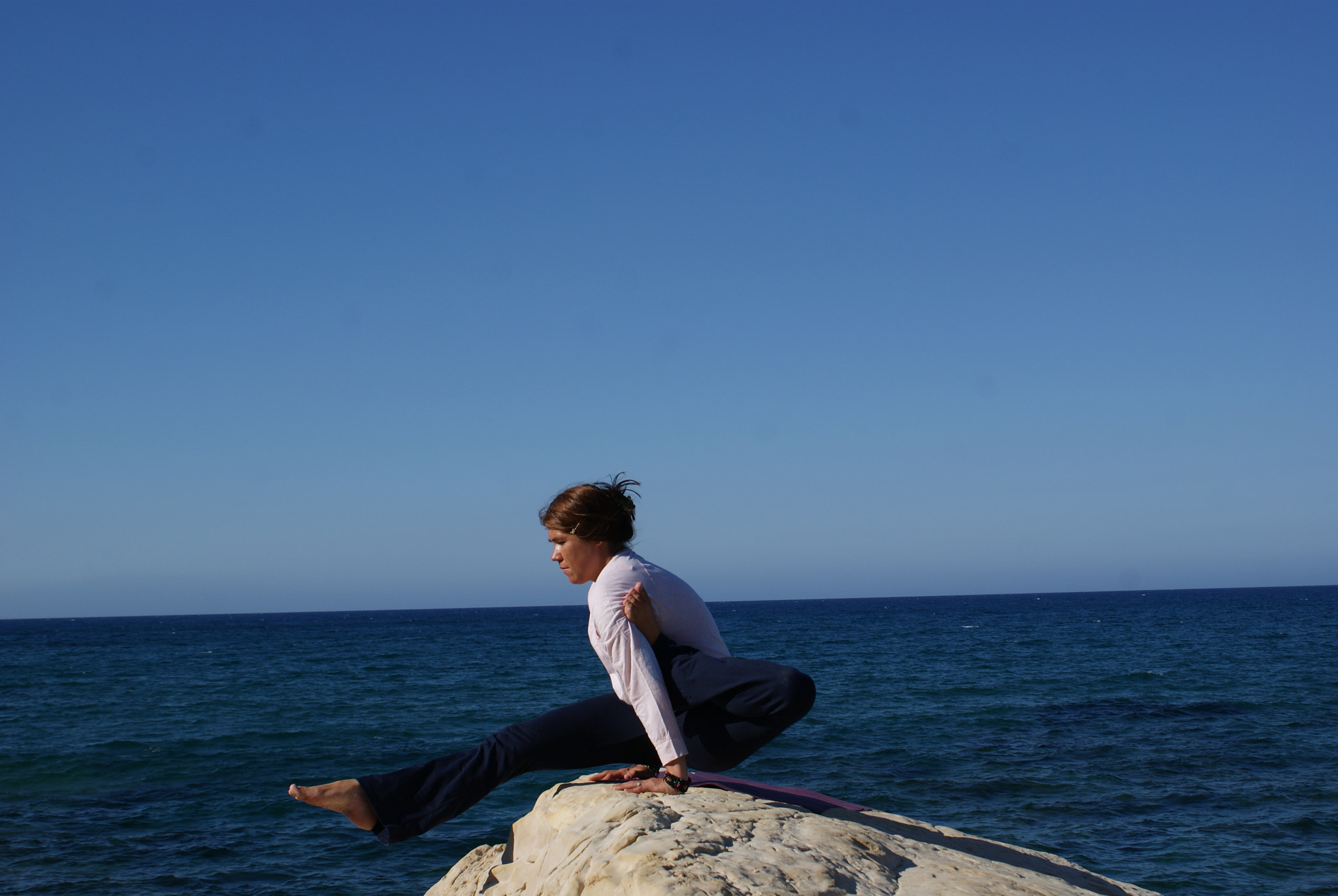 Sony DT 18-70mm F3.5-5.6 sample photo. Yoga practice (greece) photography