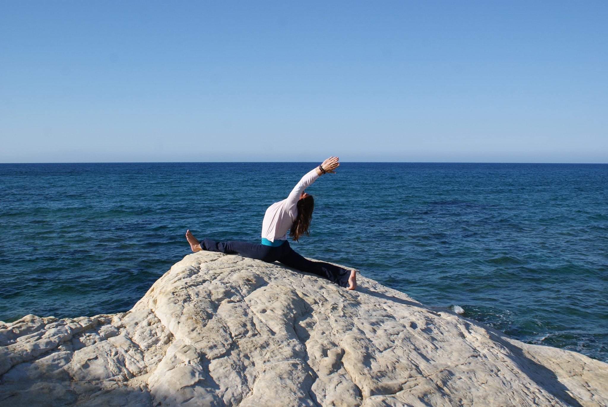 Sony DT 18-70mm F3.5-5.6 sample photo. Yoga practice (greece) photography