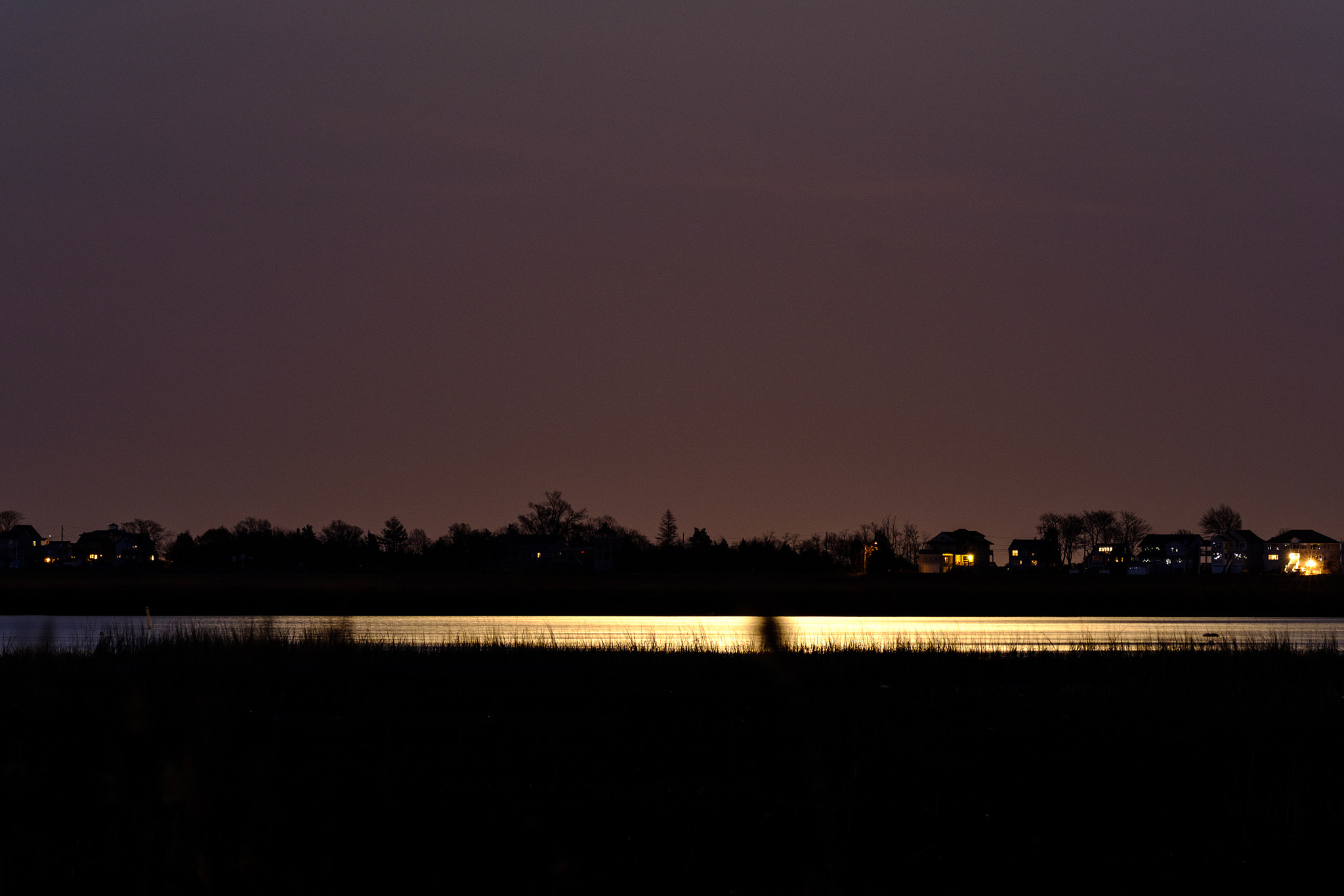 XF100-400mmF4.5-5.6 R LM OIS WR + 1.4x sample photo. Moon glow photography