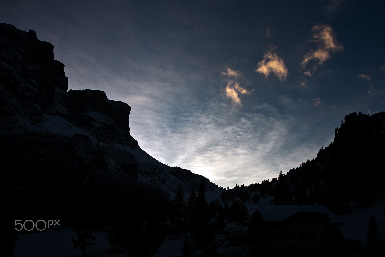 Sony Alpha DSLR-A700 sample photo. Yellow clouds photography