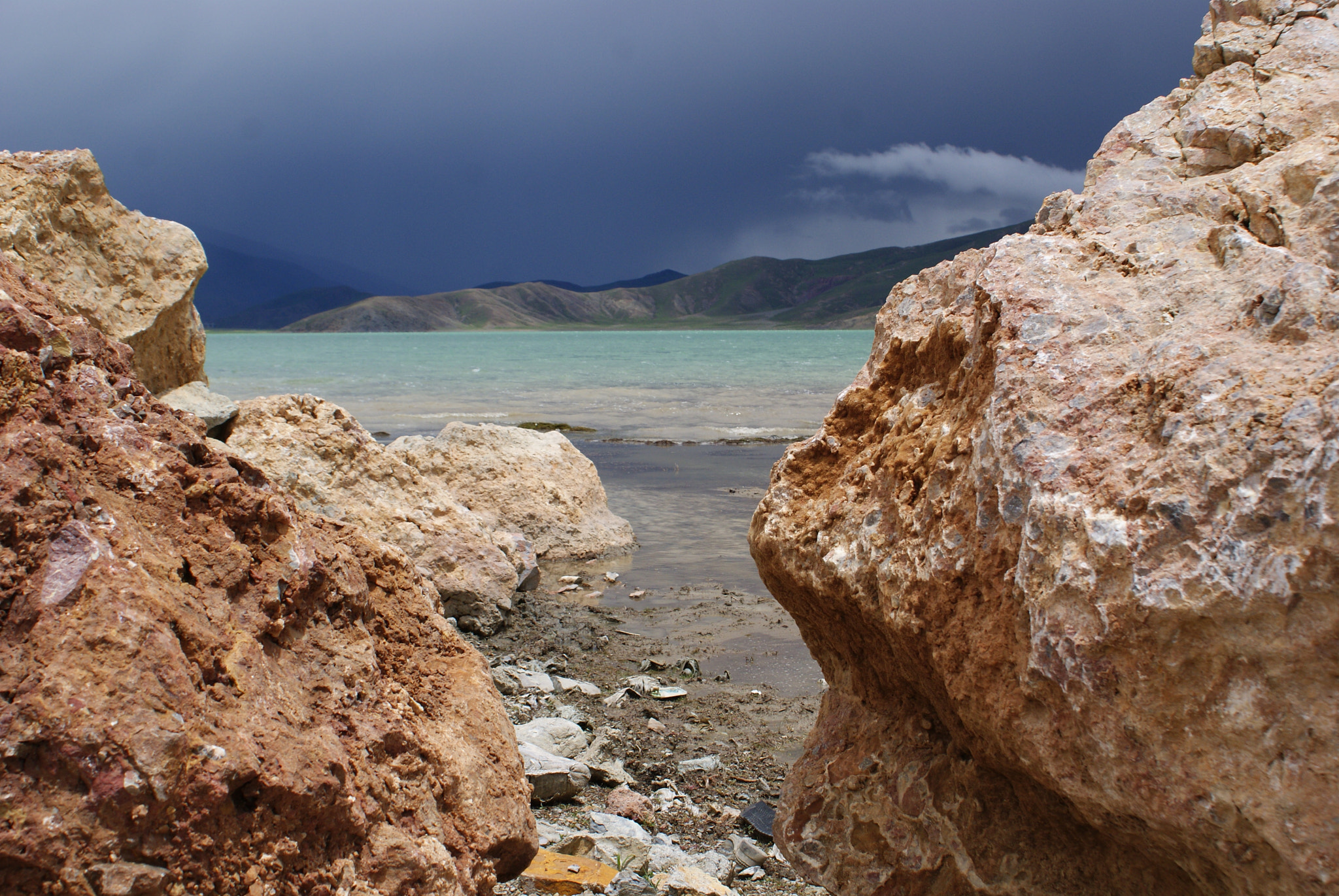 Sony DT 18-70mm F3.5-5.6 sample photo. Tibet photography