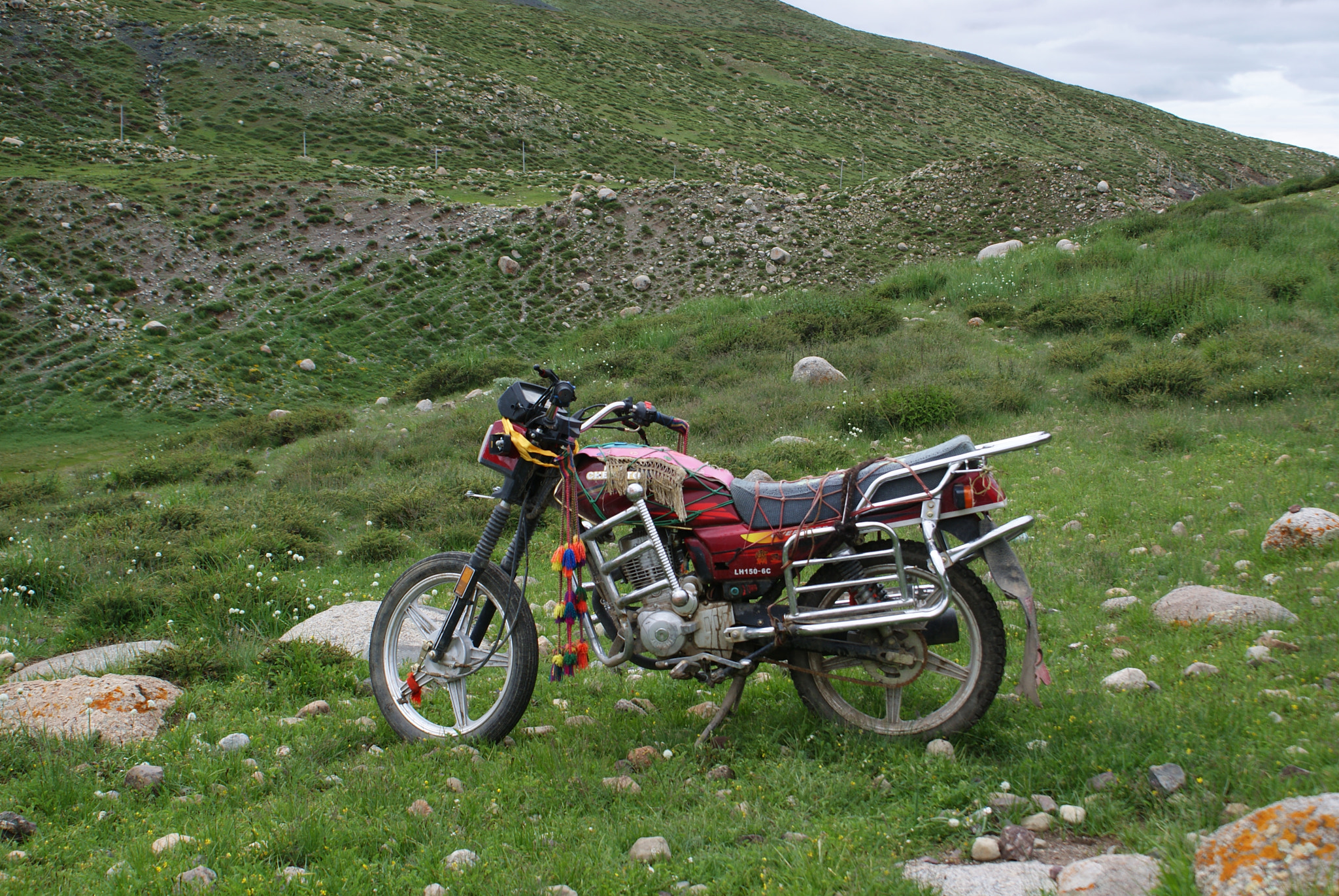 Sony DT 18-70mm F3.5-5.6 sample photo. Tibet photography