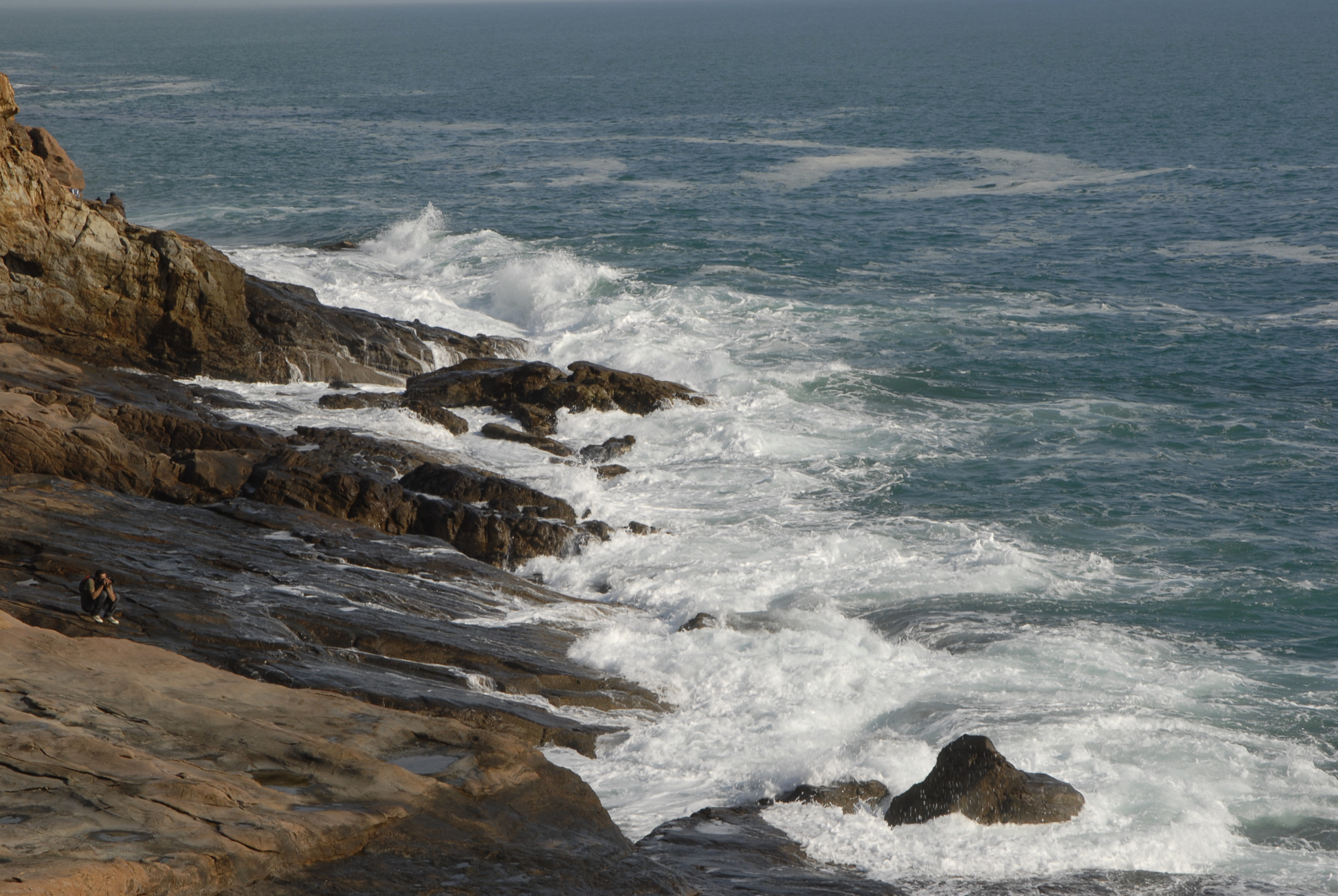 Sigma 17-70mm F2.8-4 DC Macro OS HSM sample photo. Grande mare, piccoli uomini.... photography