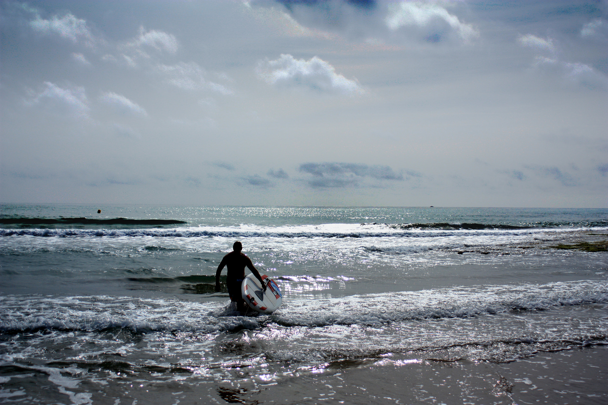 Canon EF 28-80mm f/3.5-5.6 USM IV sample photo. Surfer photography