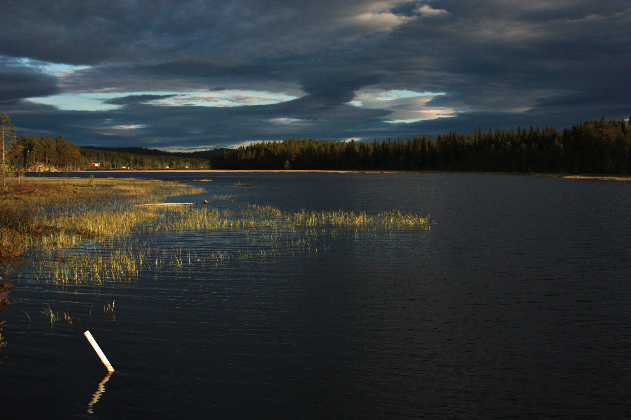 Canon EF 28-80mm f/3.5-5.6 USM IV sample photo. Lake photography