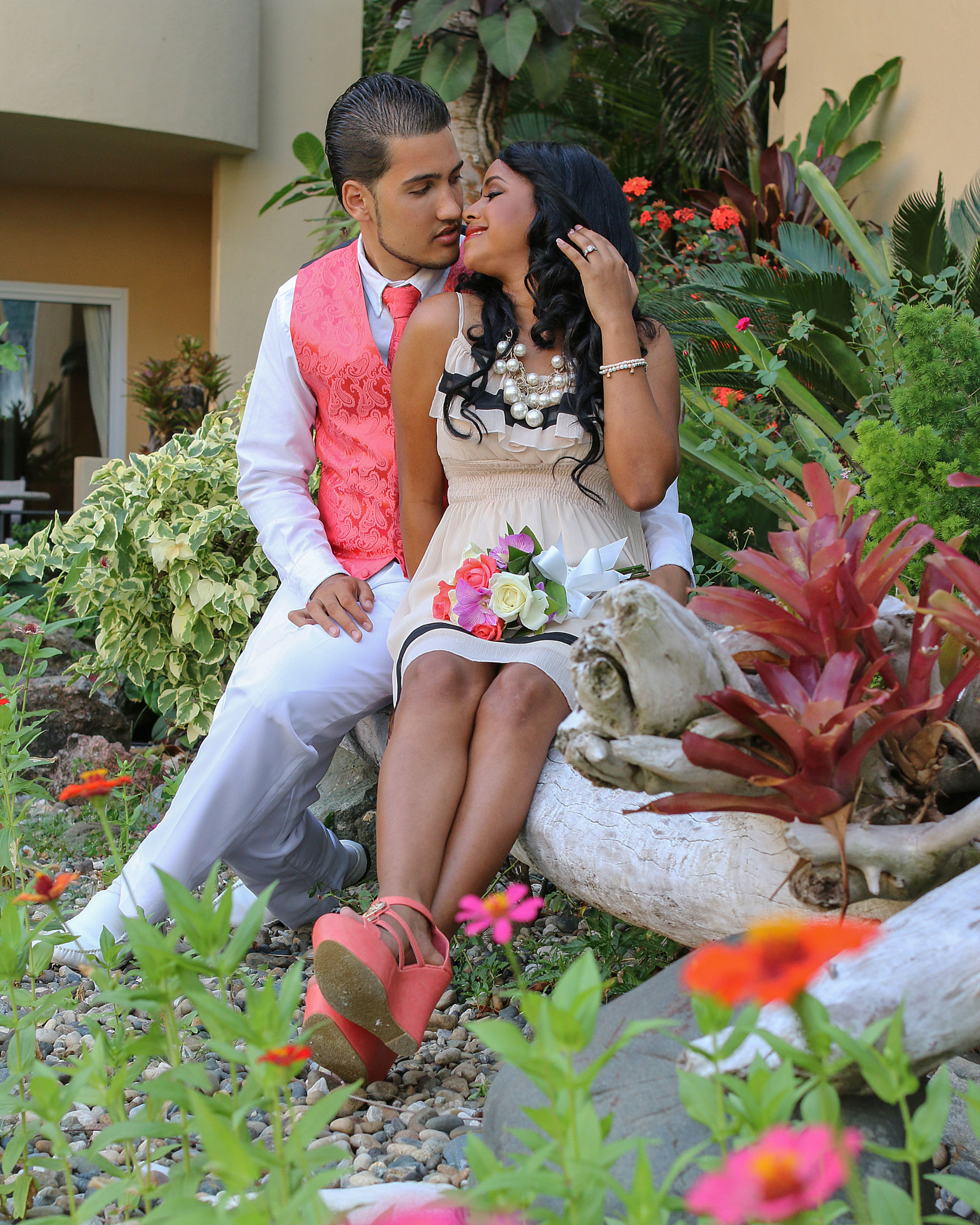 Canon EOS 70D + Canon EF 35mm F2 sample photo. James edward smith & liliana montas photography