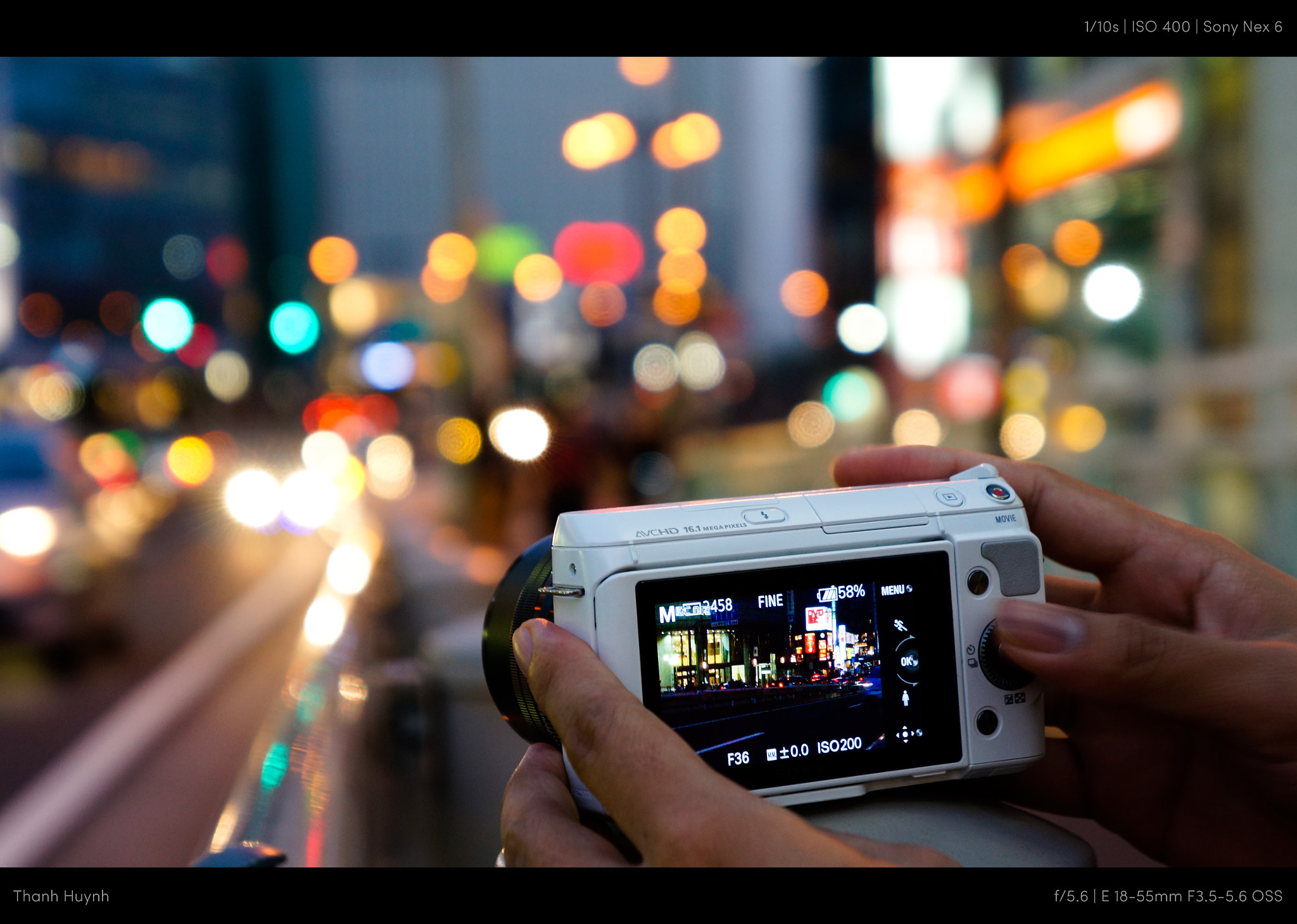 Sony Alpha NEX-6 + Sony E 18-55mm F3.5-5.6 OSS sample photo. Color of the night photography