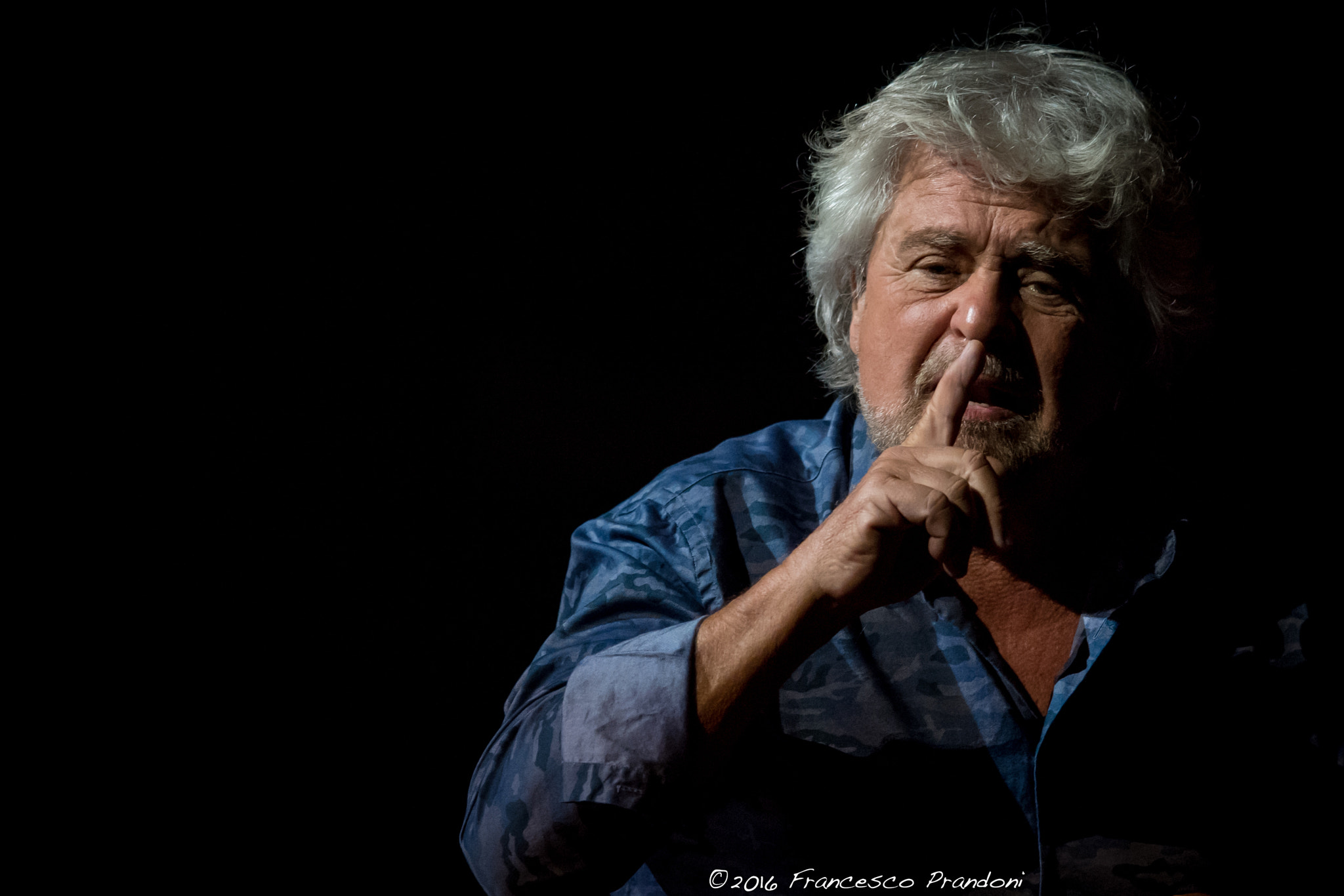 Nikon AF-S Nikkor 400mm F2.8D ED-IF II sample photo. Foto-beppe-grillo-milano-26-maggio-2016-prandoni photography