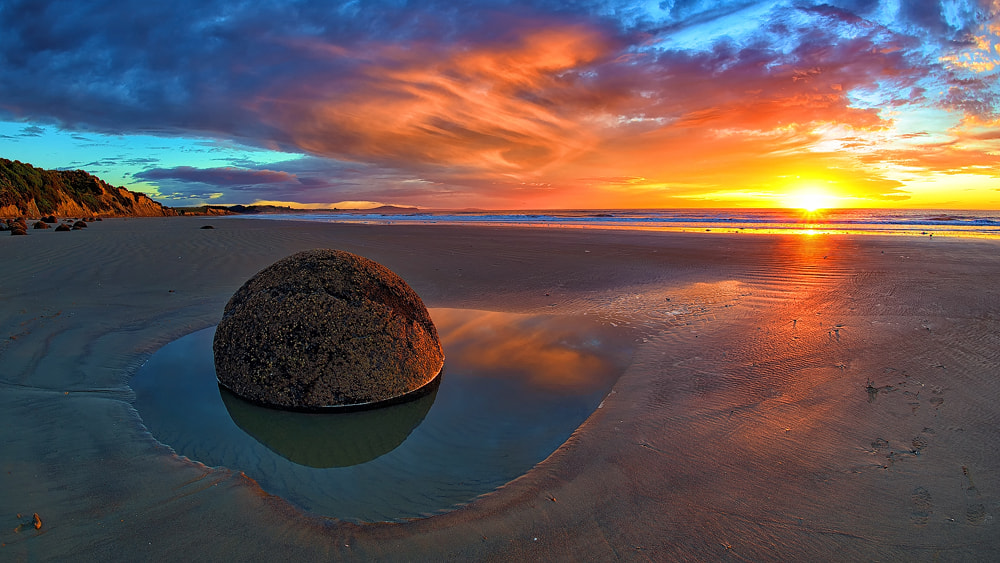 Nikon D810 + Nikon AF Fisheye-Nikkor 16mm F2.8D sample photo. Moeraki boulders photography