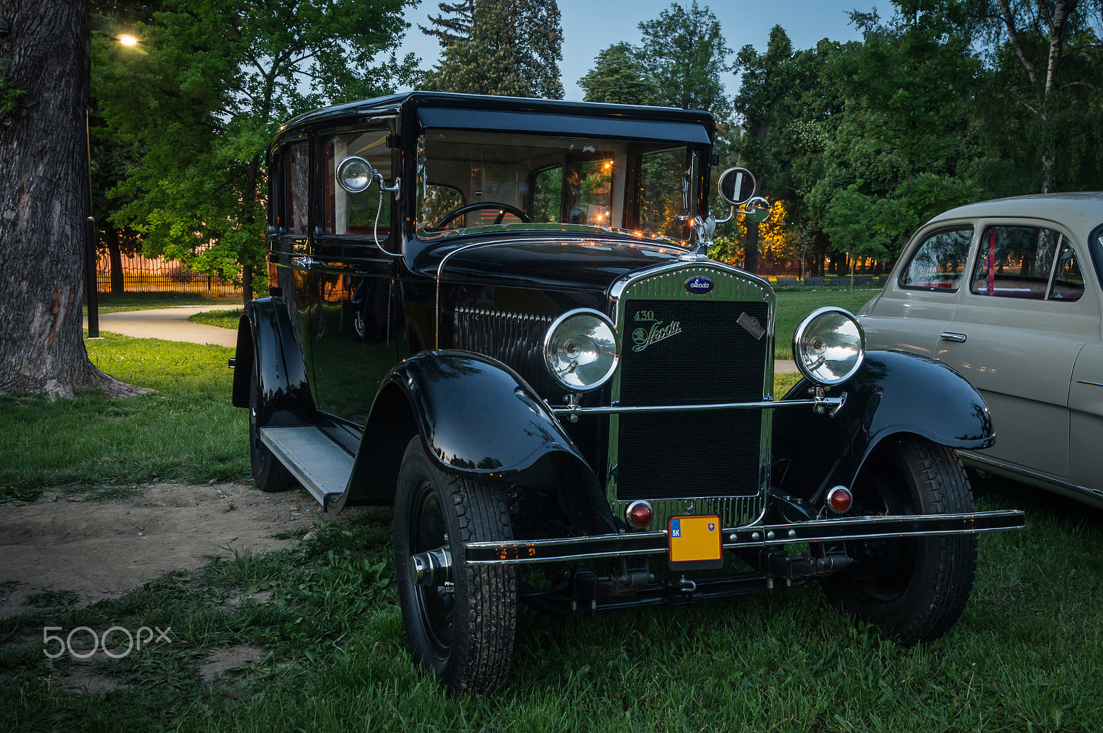 Sony SLT-A57 + Tamron SP 24-70mm F2.8 Di VC USD sample photo. Old car photography