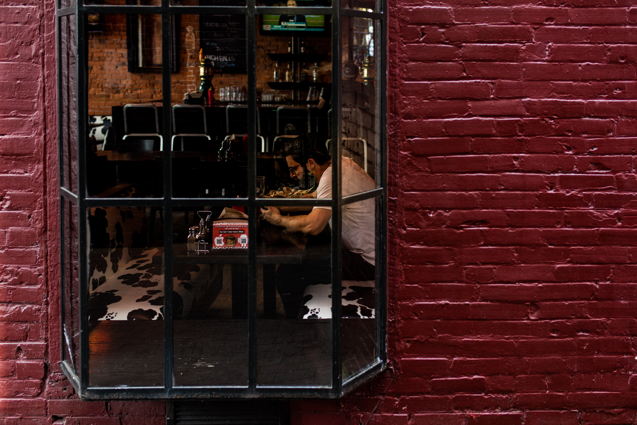 Canon EOS 5DS R sample photo. Inside window photography