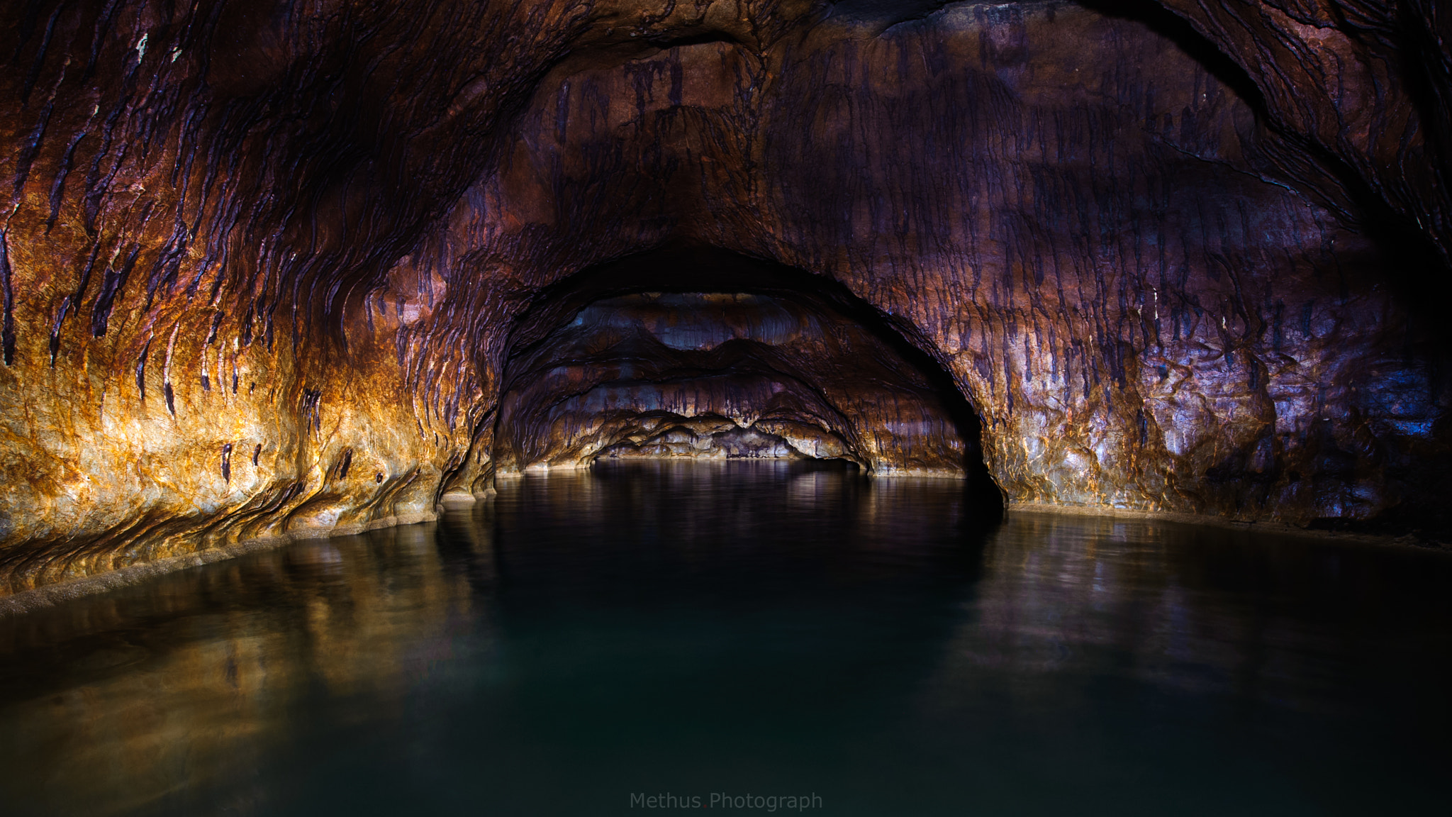 Nikon AF-S Nikkor 18-35mm F3.5-4.5G ED sample photo. The cave photography