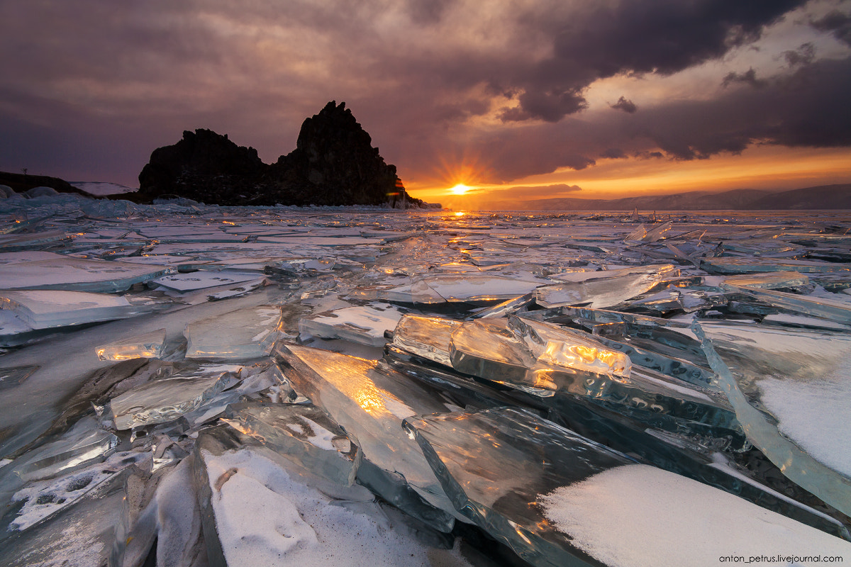 Canon EF-S 17-85mm F4-5.6 IS USM sample photo. Broken glass. lake baikal photography