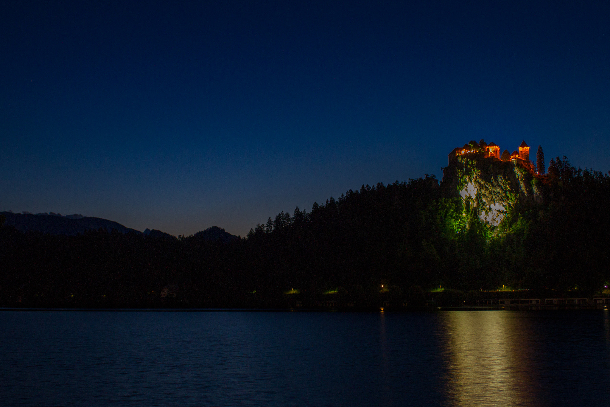 Canon EF 28-90mm f/4-5.6 sample photo. Lake bled photography
