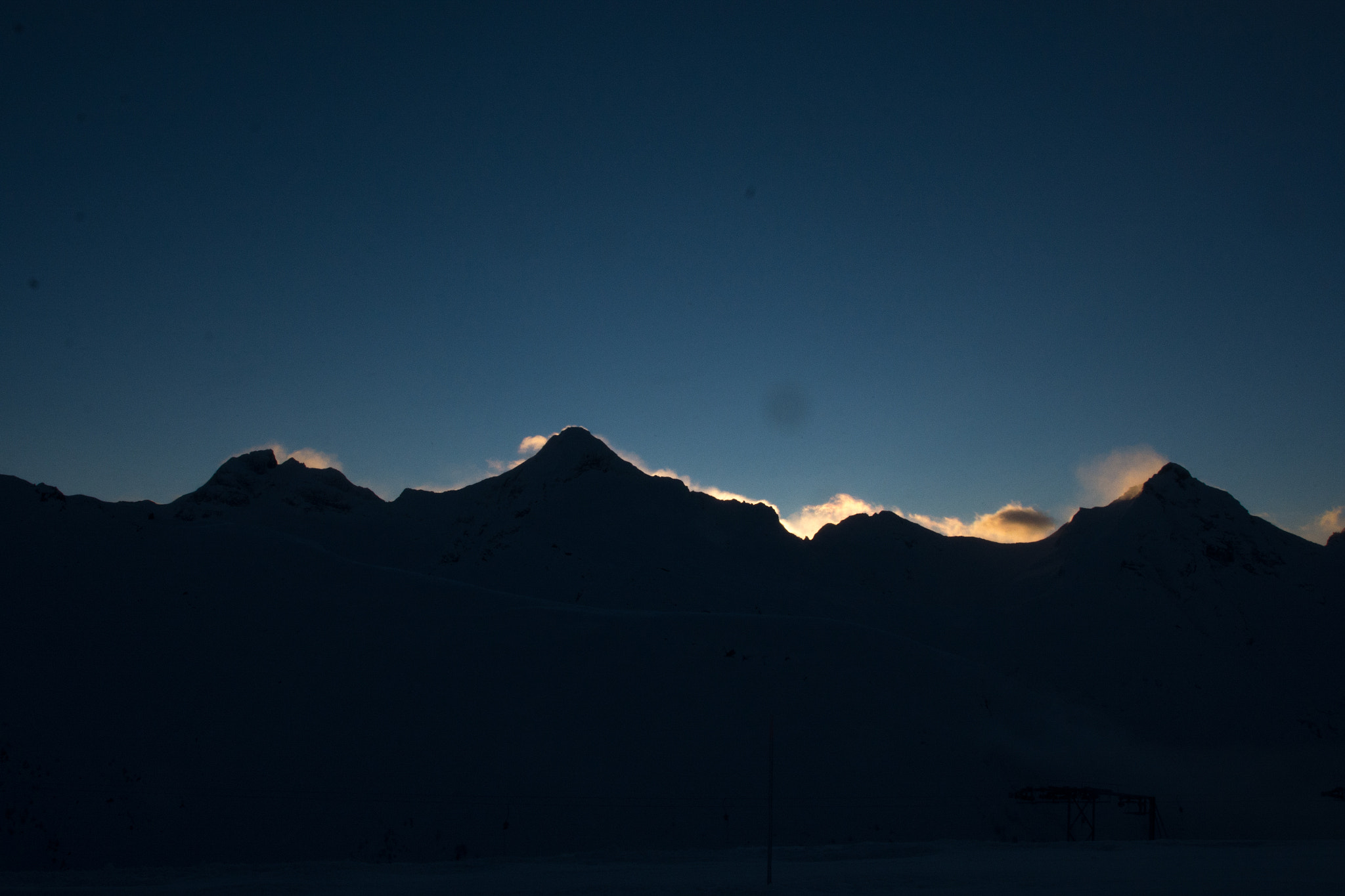 Sigma 18-200mm F3.5-6.3 II DC OS HSM sample photo. Sunrise switzerland photography
