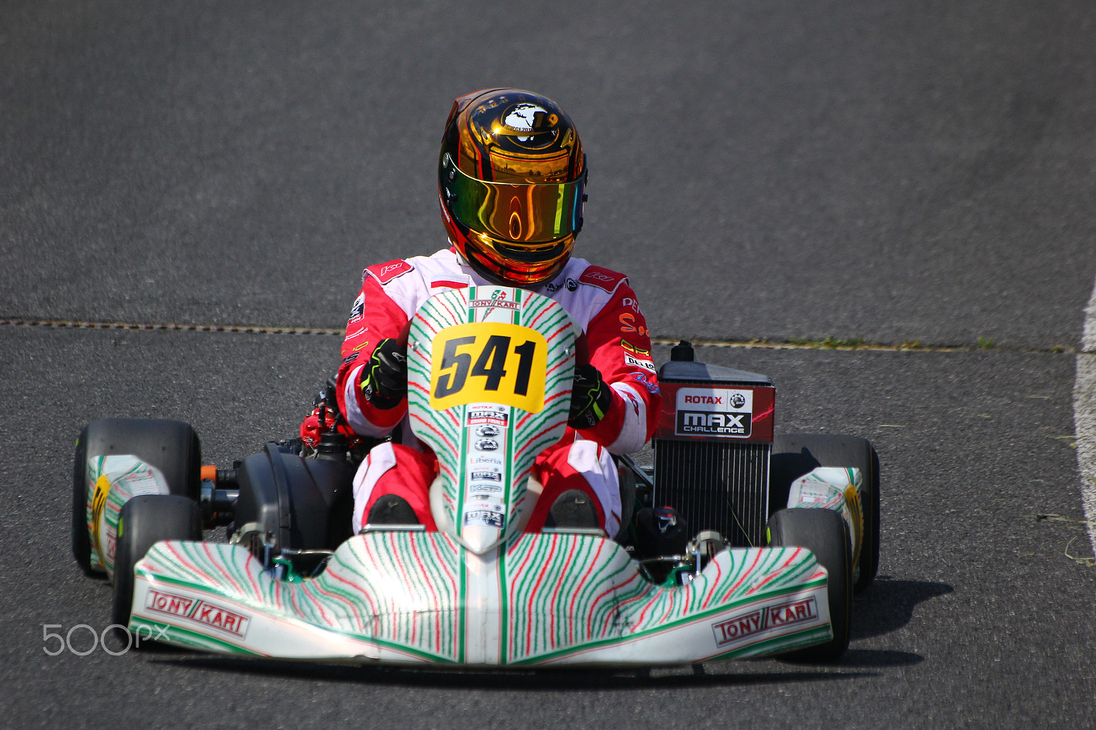 Sigma 70-300mm F4-5.6 APO DG Macro sample photo. Gokart photography