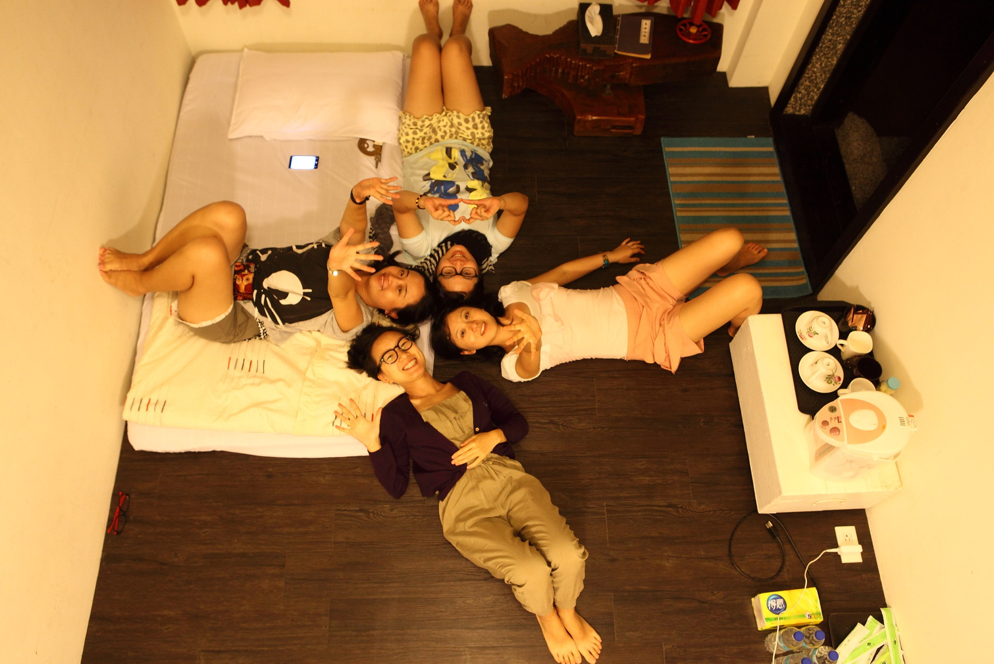 Canon EF 24-70mm F2.8L USM sample photo. Friends in taipei photography