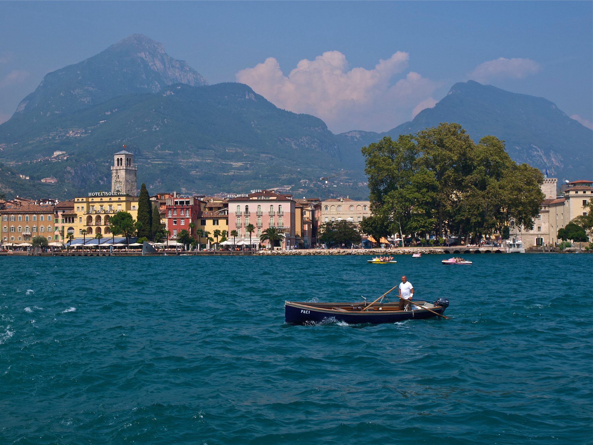 Olympus E-520 (EVOLT E-520) sample photo. Riva del garda, seaside photography