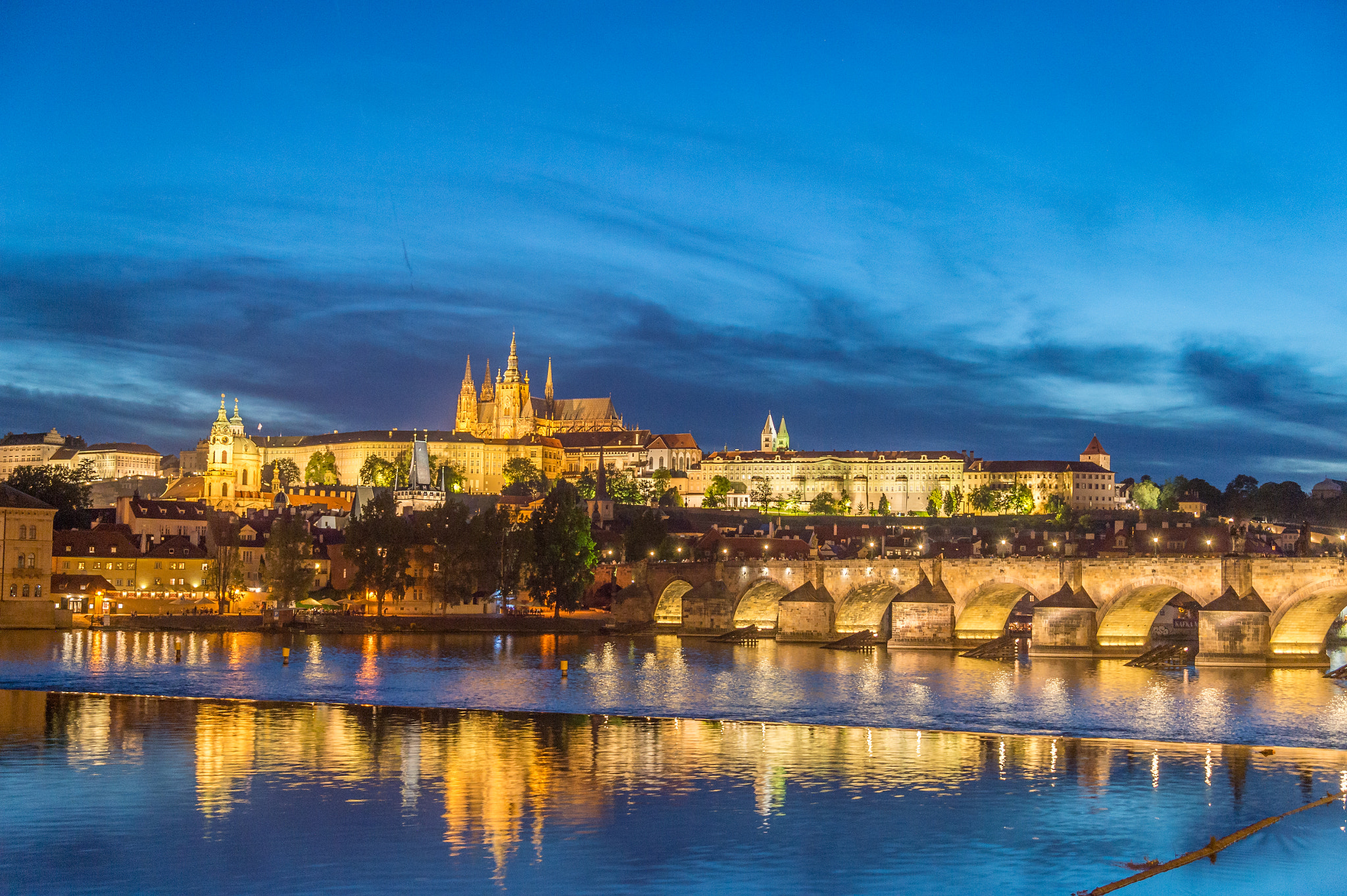 Nikon D4S sample photo. Prague, czech republic (sunday evening) photography