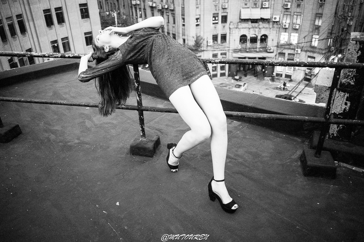 Leica Summicron-M 28mm F2 ASPH sample photo. Girl photography