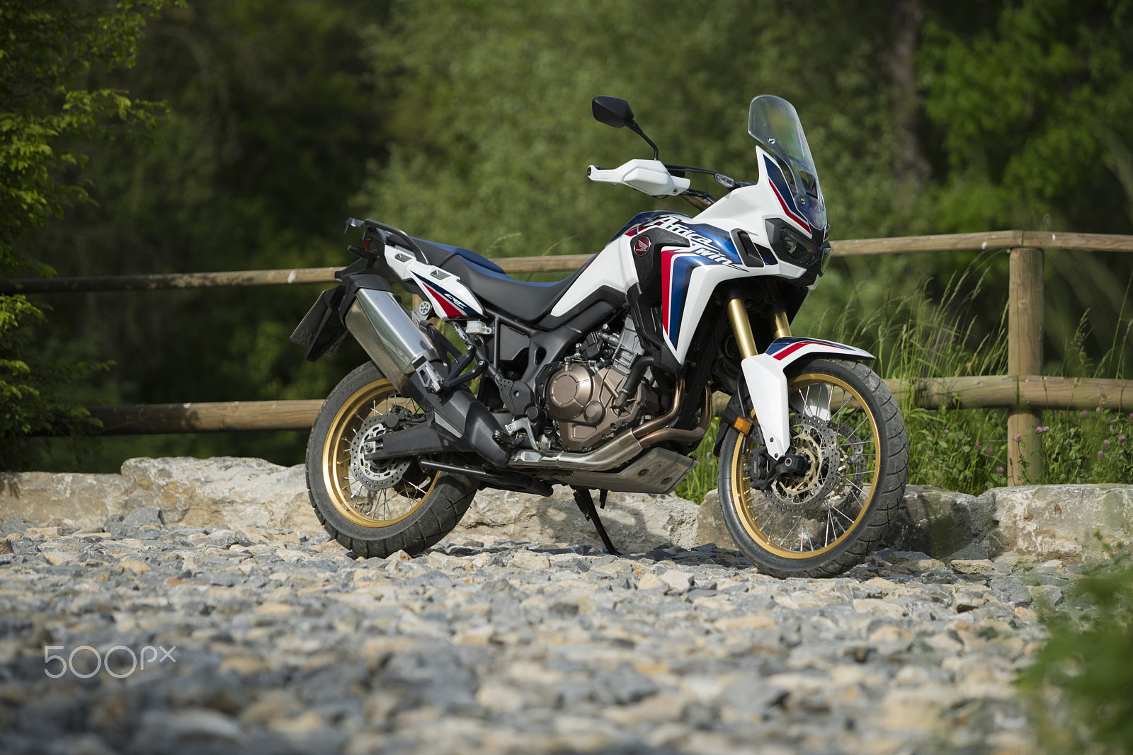 Sony a7R II + Canon EF 70-200mm F2.8L IS USM sample photo. Honda africa twin 2016 photography