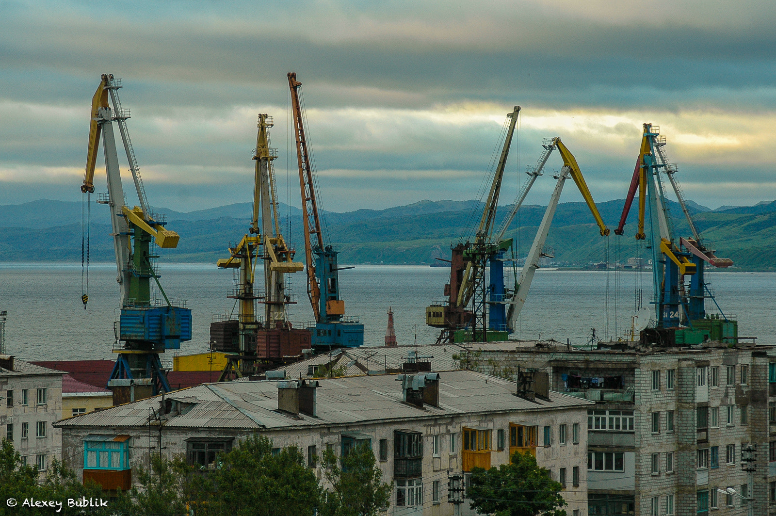 Sigma 70-200mm F2.8 EX DG OS HSM sample photo. Город Х / city x photography