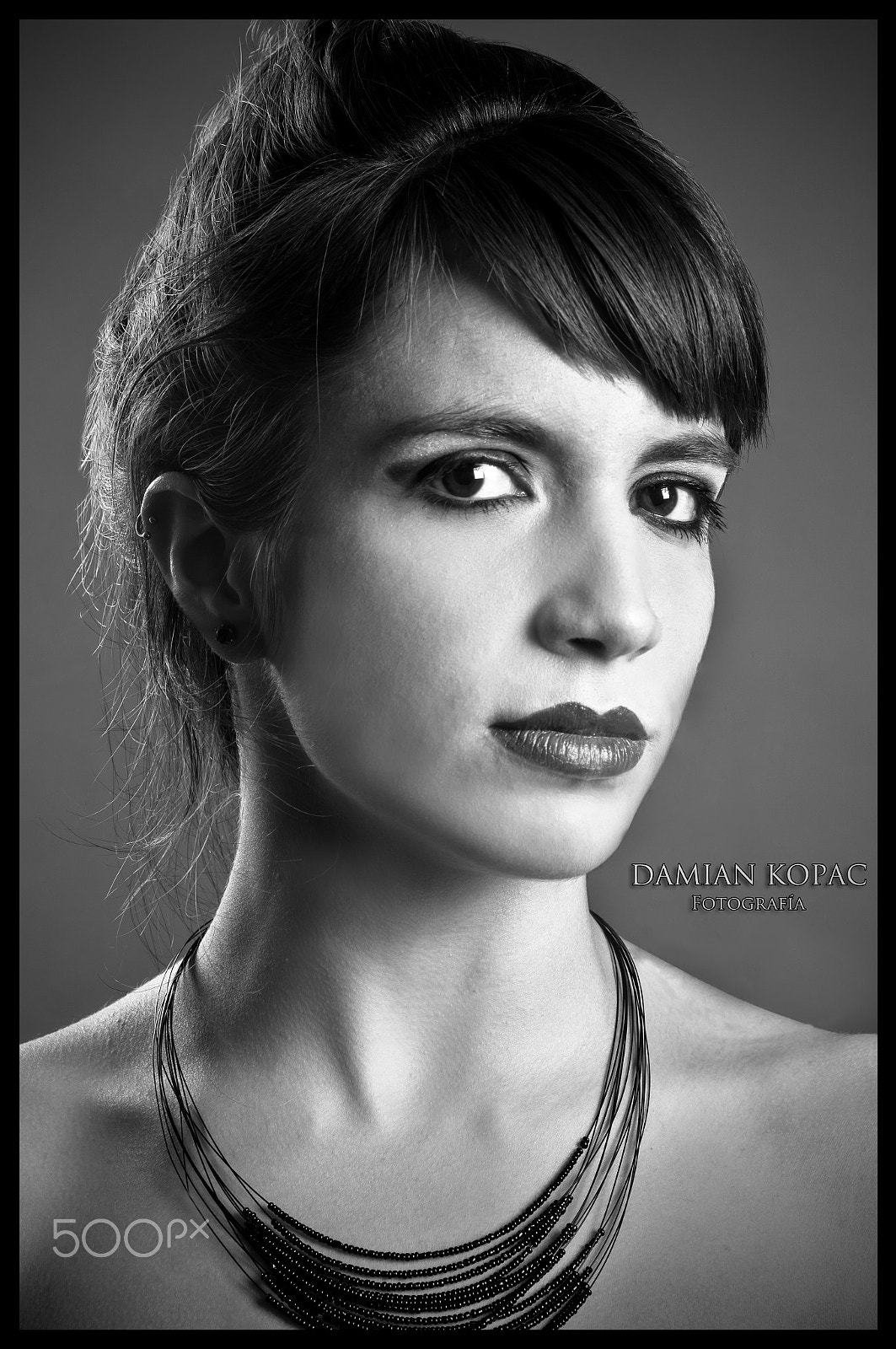 Nikon D3200 + AF Zoom-Nikkor 35-70mm f/2.8D sample photo. Portrait model julieta b & w photography