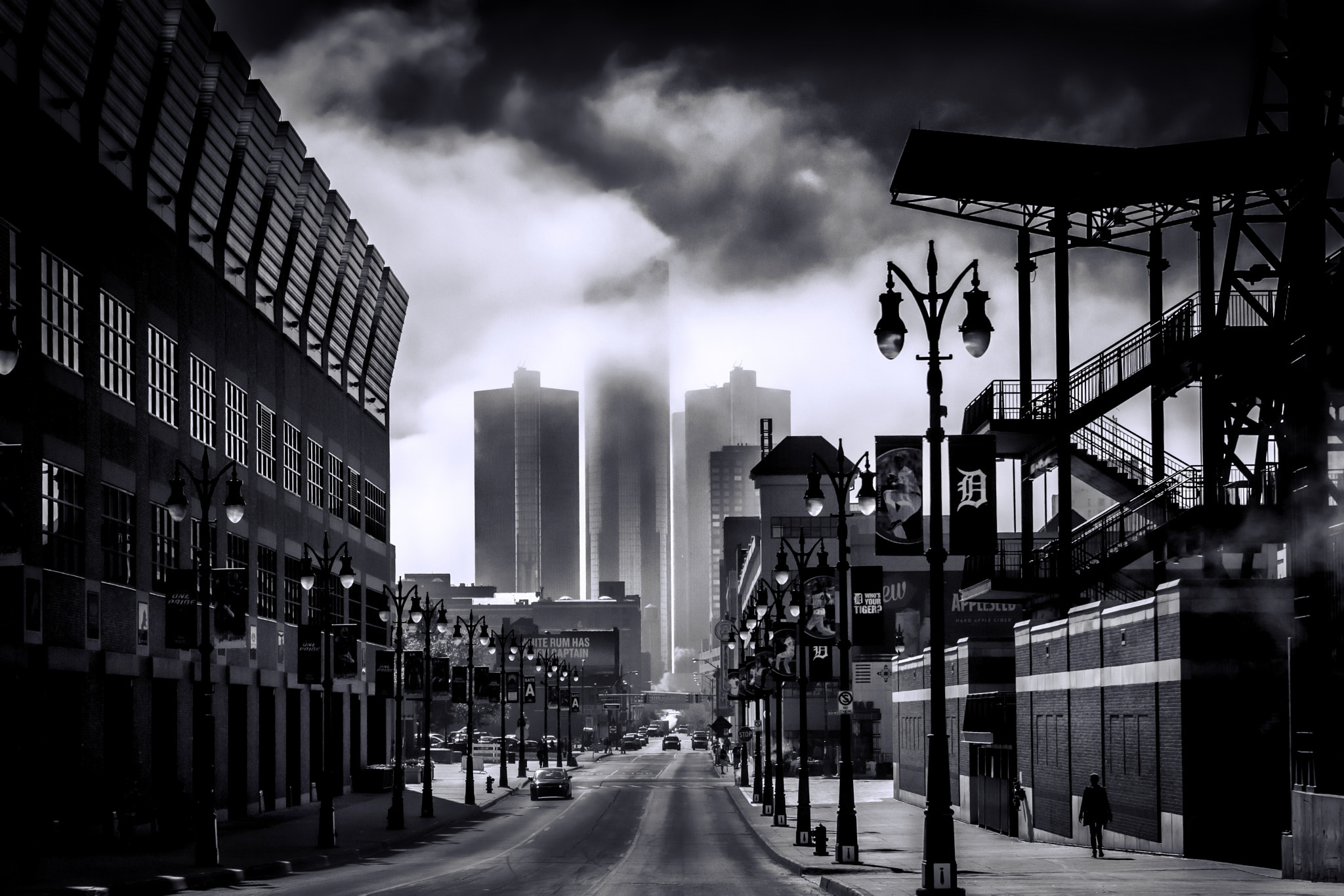 Sony SLT-A77 + Sigma 17-70mm F2.8-4.5 (D) sample photo. Detroit fog - comerica and ford field - rencen photography