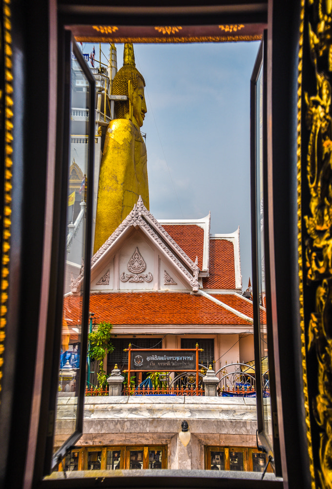 Nikon D750 + Tamron SP AF 17-35mm F2.8-4 Di LD Aspherical (IF) sample photo. Bangkok window photography