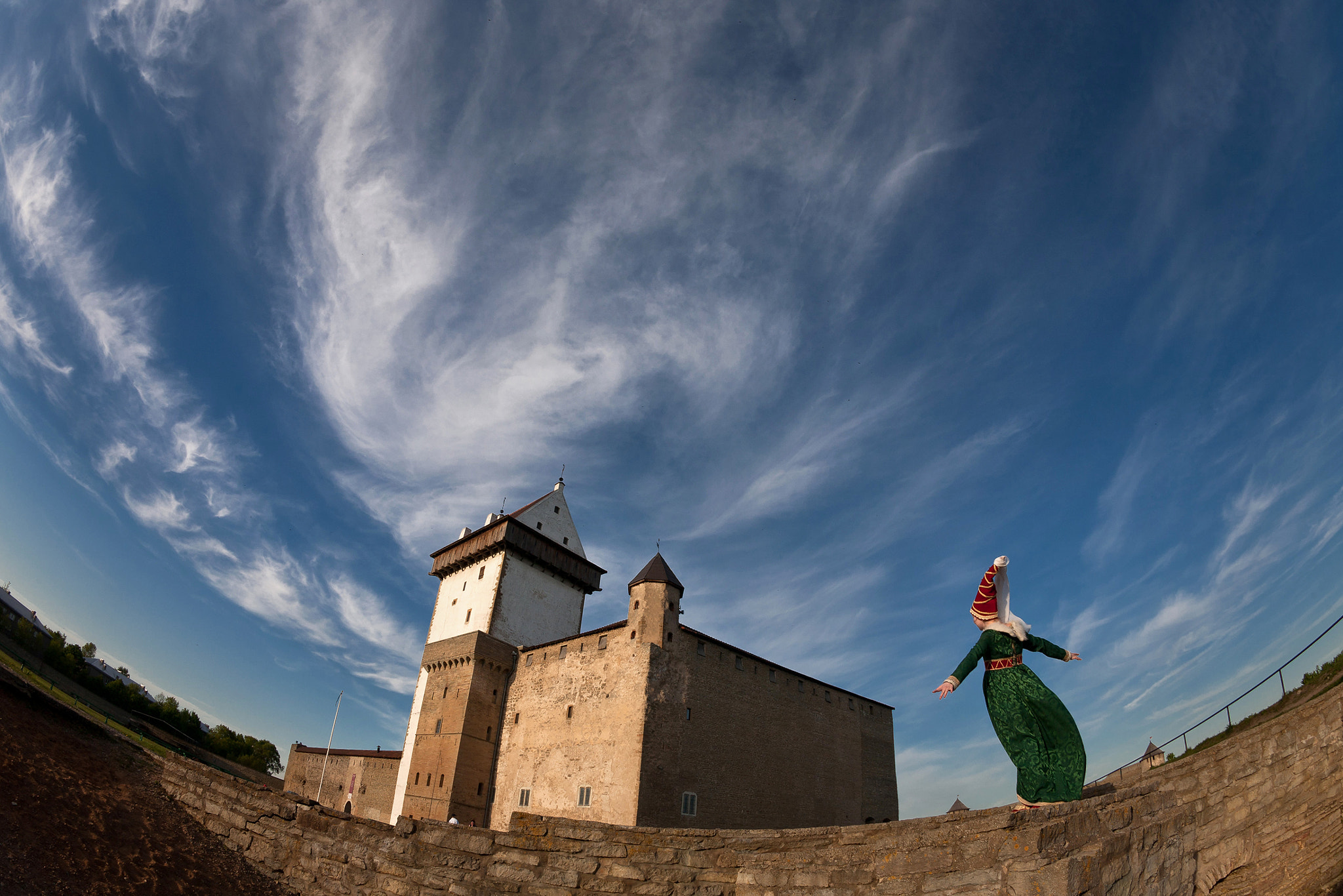 Canon EOS 5D + Canon EF 15mm F2.8 Fisheye sample photo. *** photography