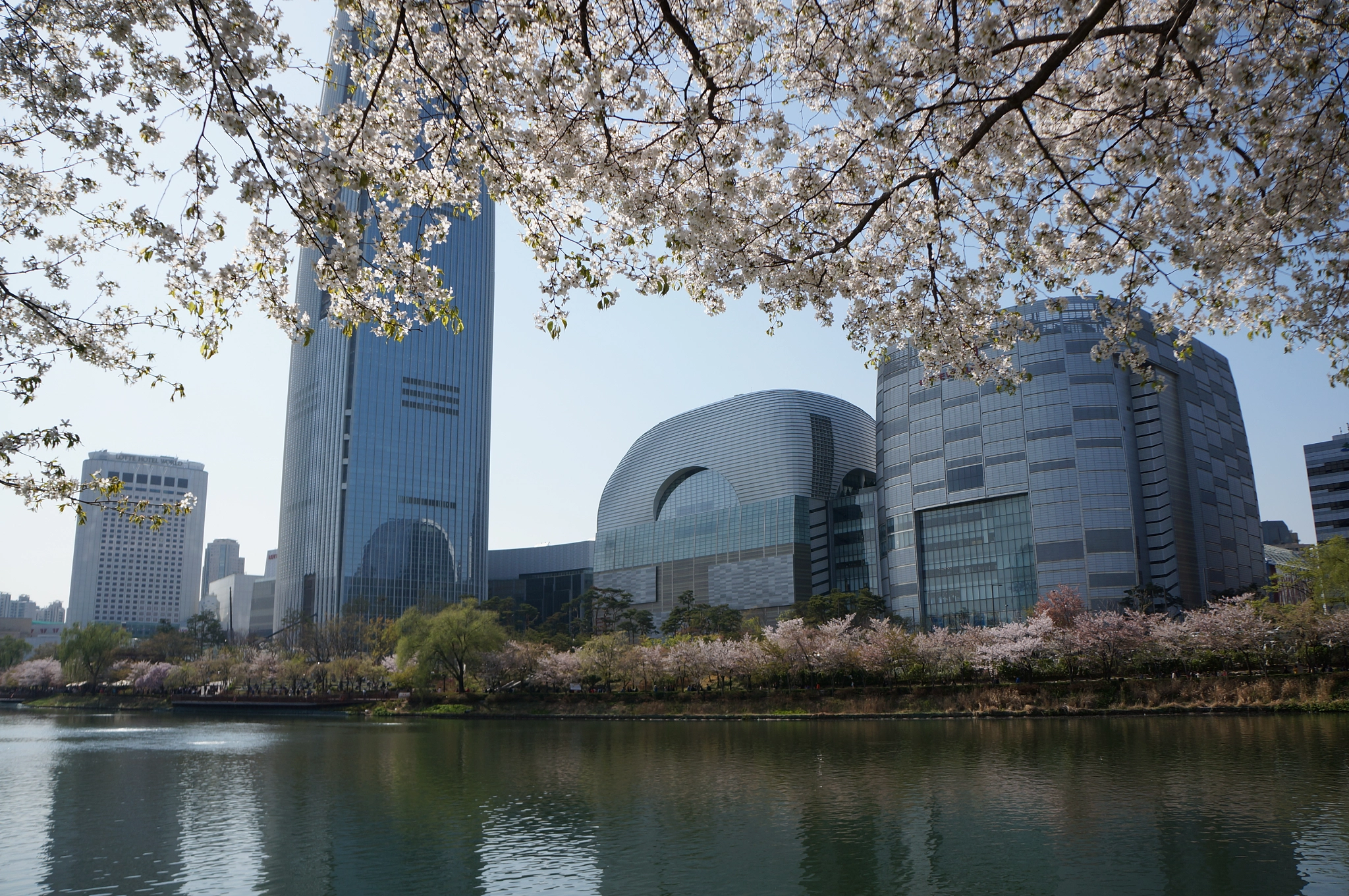 Tamron 18-200mm F3.5-6.3 Di III VC sample photo. Seokchon lake photography