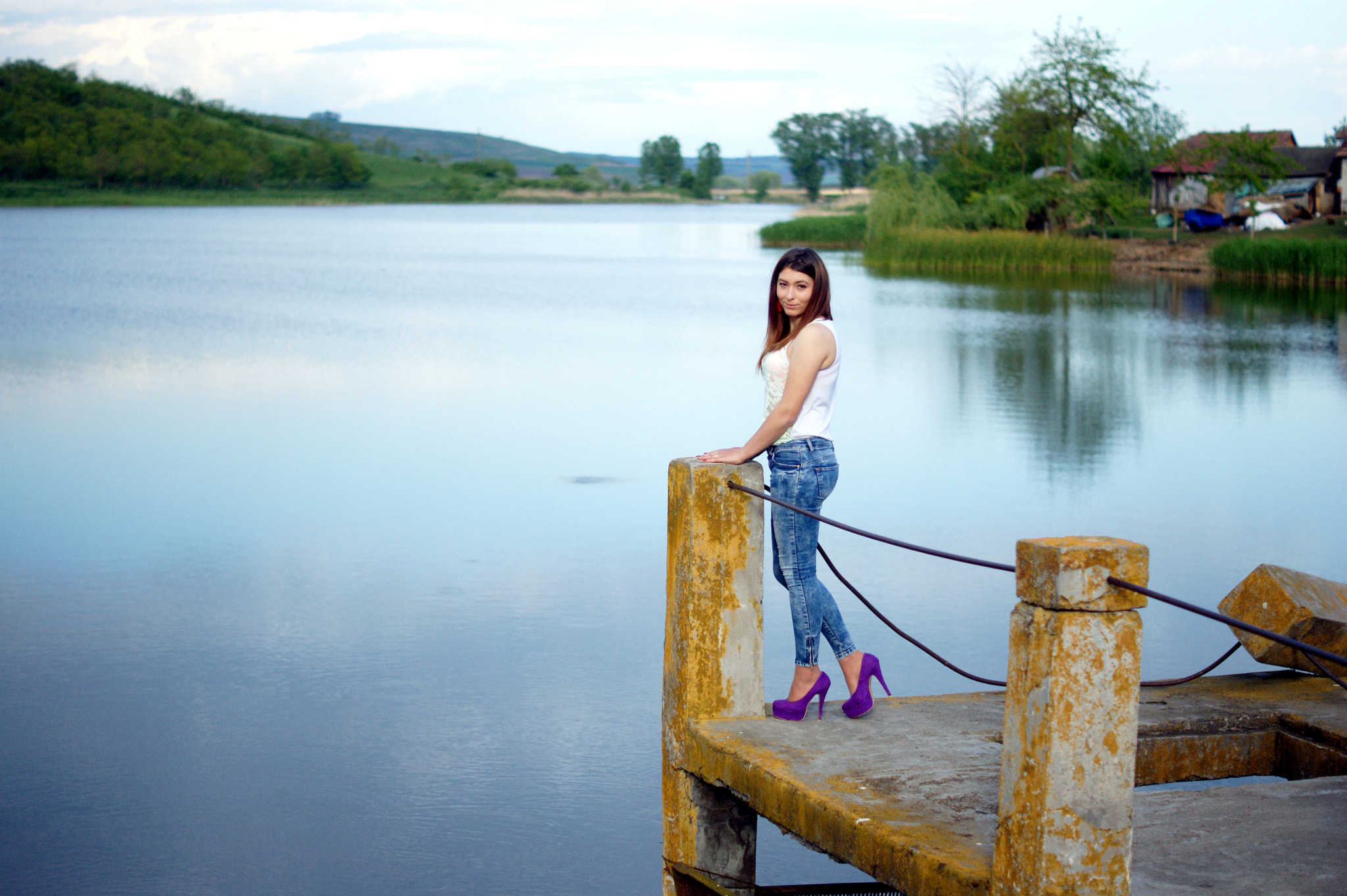 Sony Alpha DSLR-A290 + Sony DT 50mm F1.8 SAM sample photo. Far, far away photography