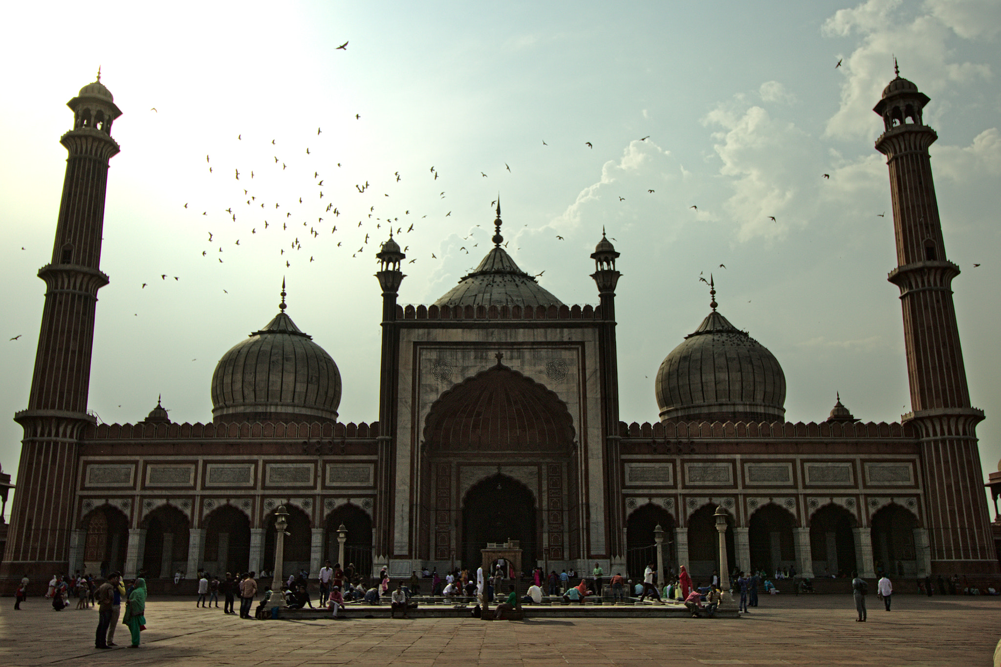 Canon EF-S 10-18mm F4.5–5.6 IS STM sample photo. Jama masjid. photography