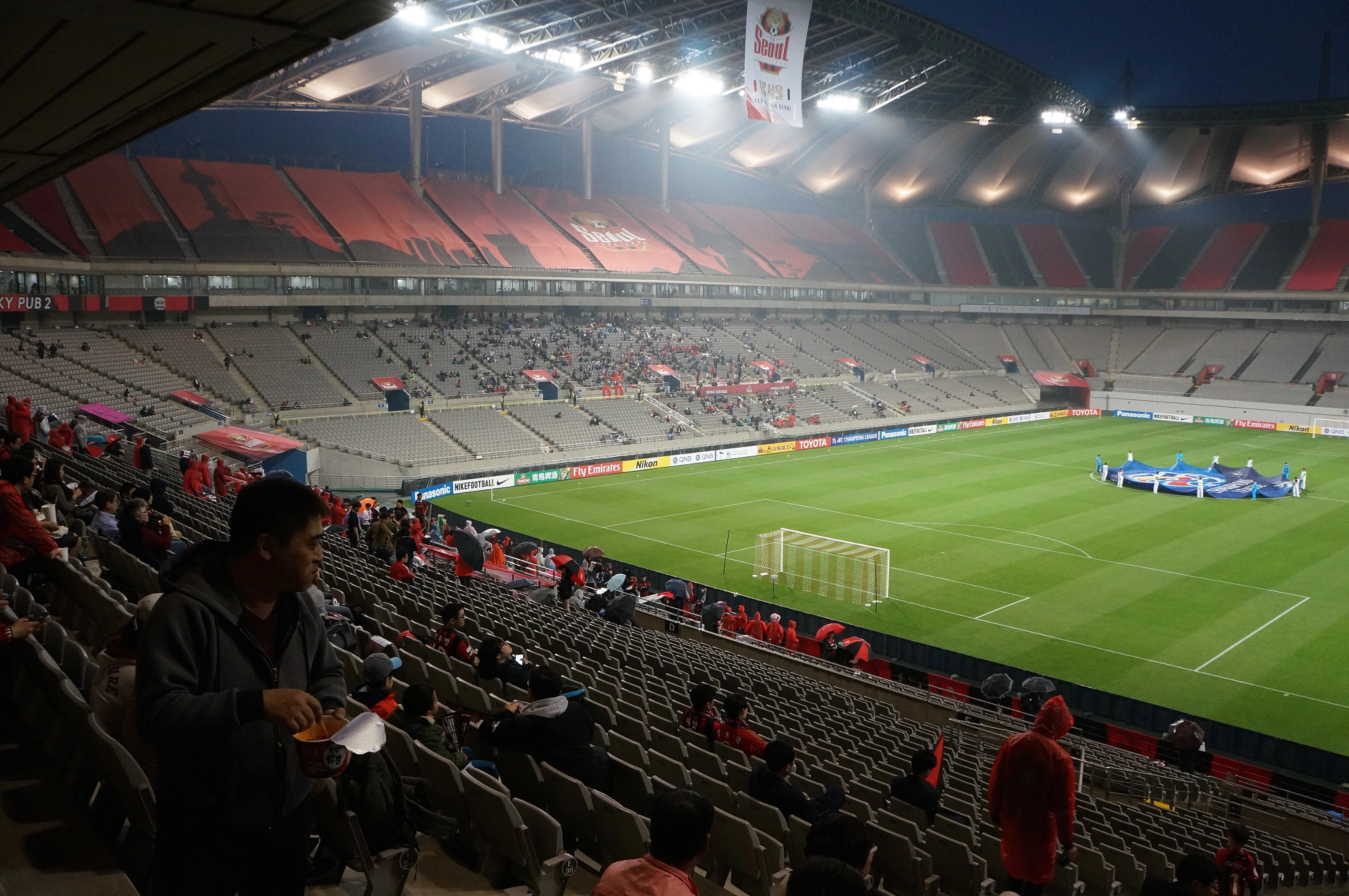 Tamron 18-200mm F3.5-6.3 Di III VC sample photo. Seoul world cup stadium photography