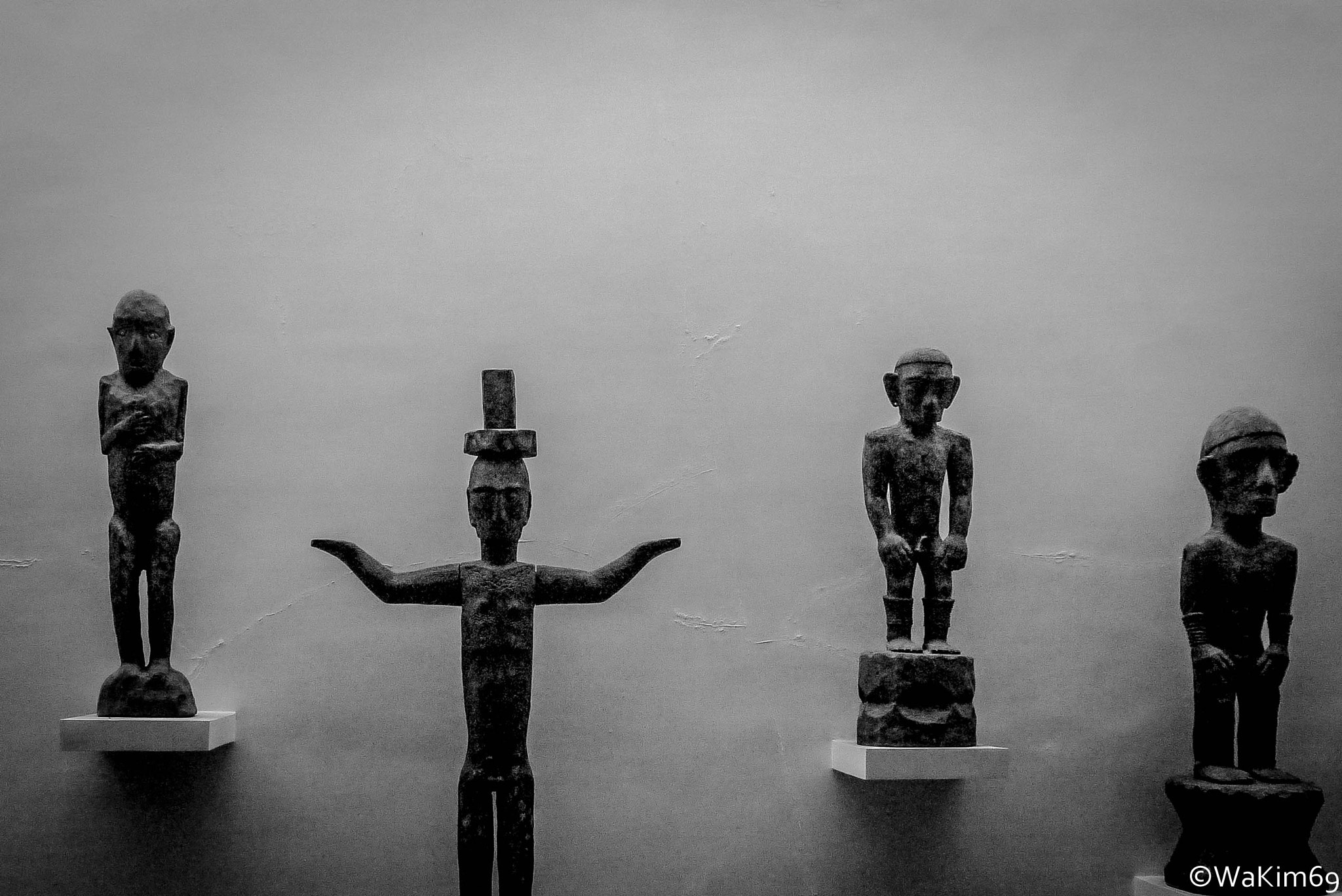 Panasonic Lumix DMC-G10 sample photo. Stoned on a podium... photography