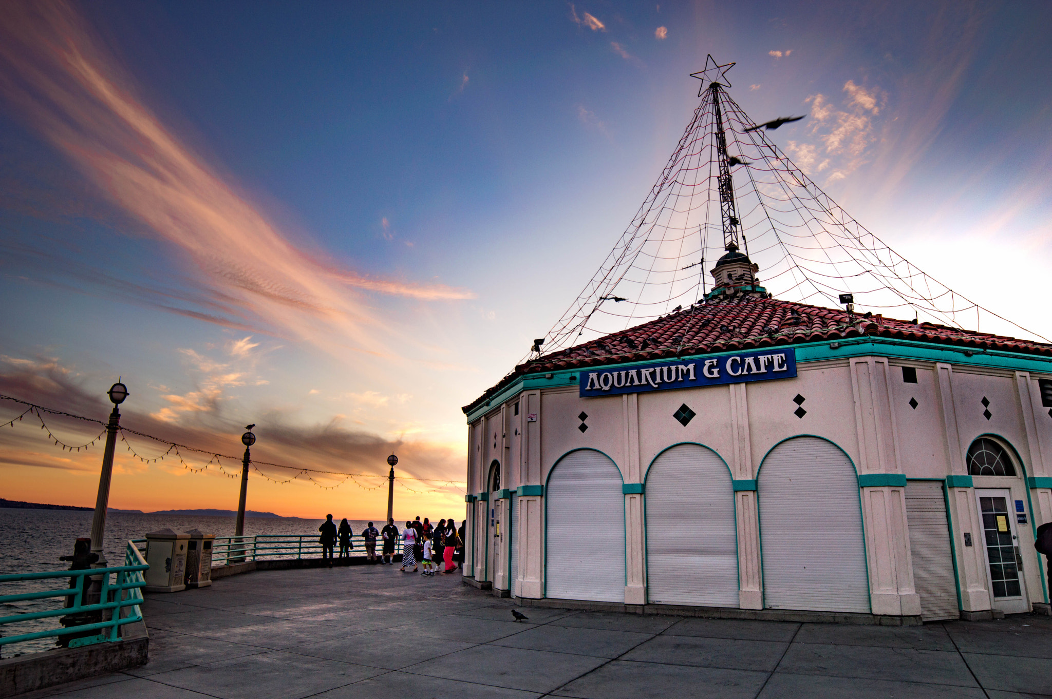 Samyang 14mm F2.8 ED AS IF UMC sample photo. Sunset on the pier photography