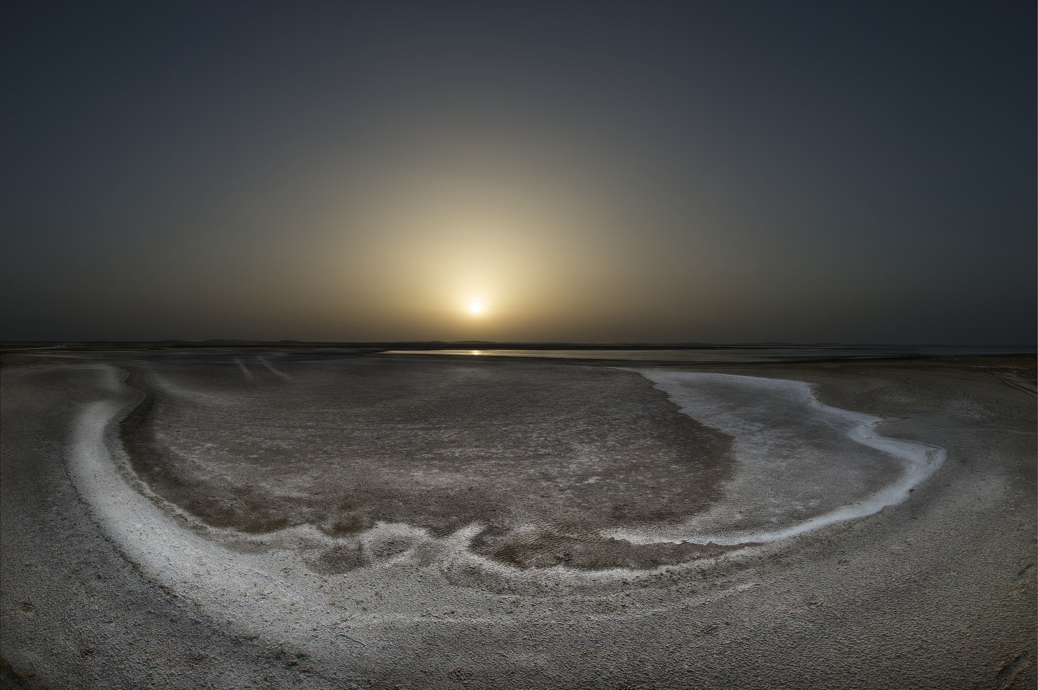 Nikon Df + Nikon AF Fisheye-Nikkor 16mm F2.8D sample photo. Salty shore photography