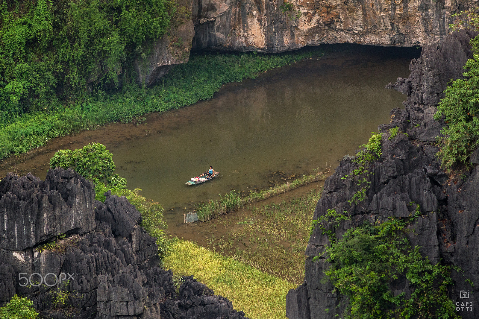 Nikon D810 + AF Nikkor 180mm f/2.8 IF-ED sample photo. Ninh binh photography