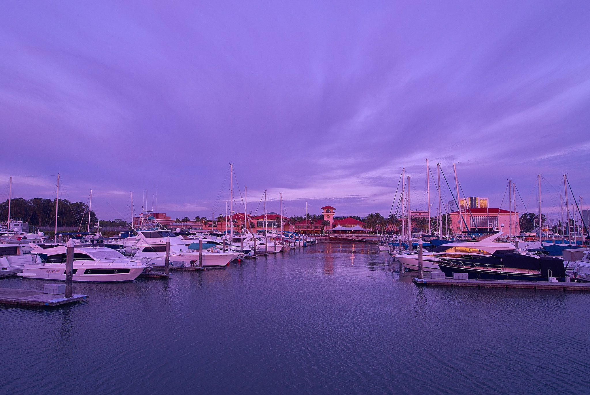 Sony a7R + 16-28mm F2.8 sample photo. Raffles yacht photography