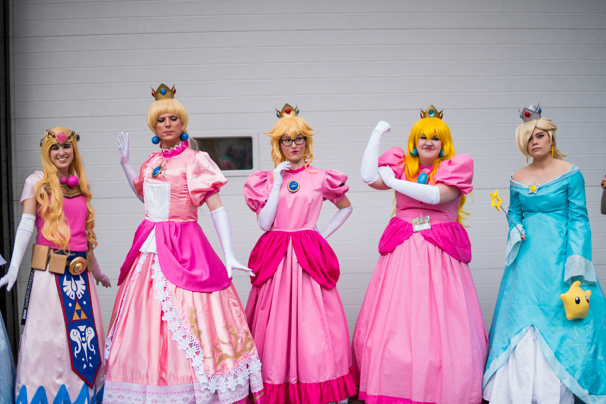 Sony a7R II + Sony Planar T* 50mm F1.4 ZA SSM sample photo. Princesses zelda, peaches, and rosalina photography